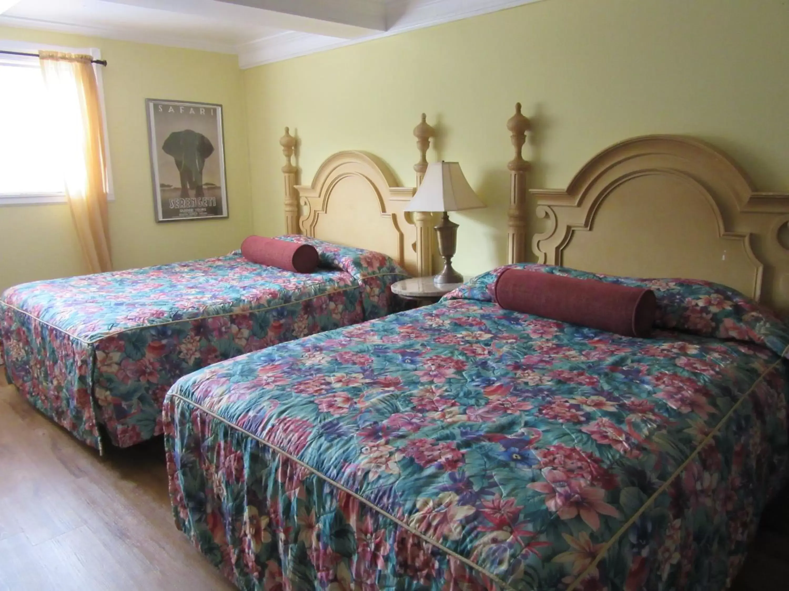 Queen Room with Two Queen Beds in Atlantis Inn - Tybee Island