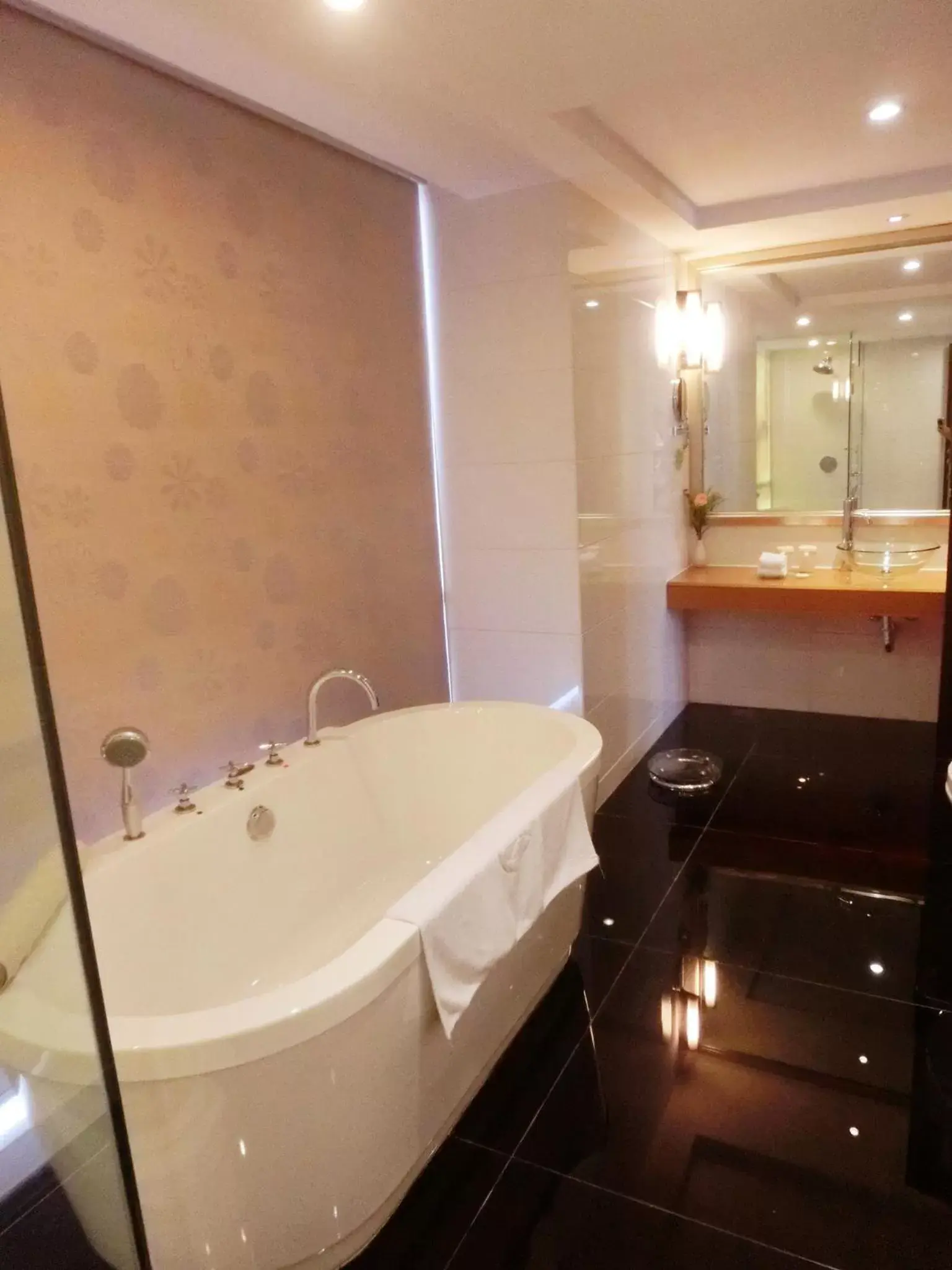 Bathroom in Leeden Hotel Guangzhou