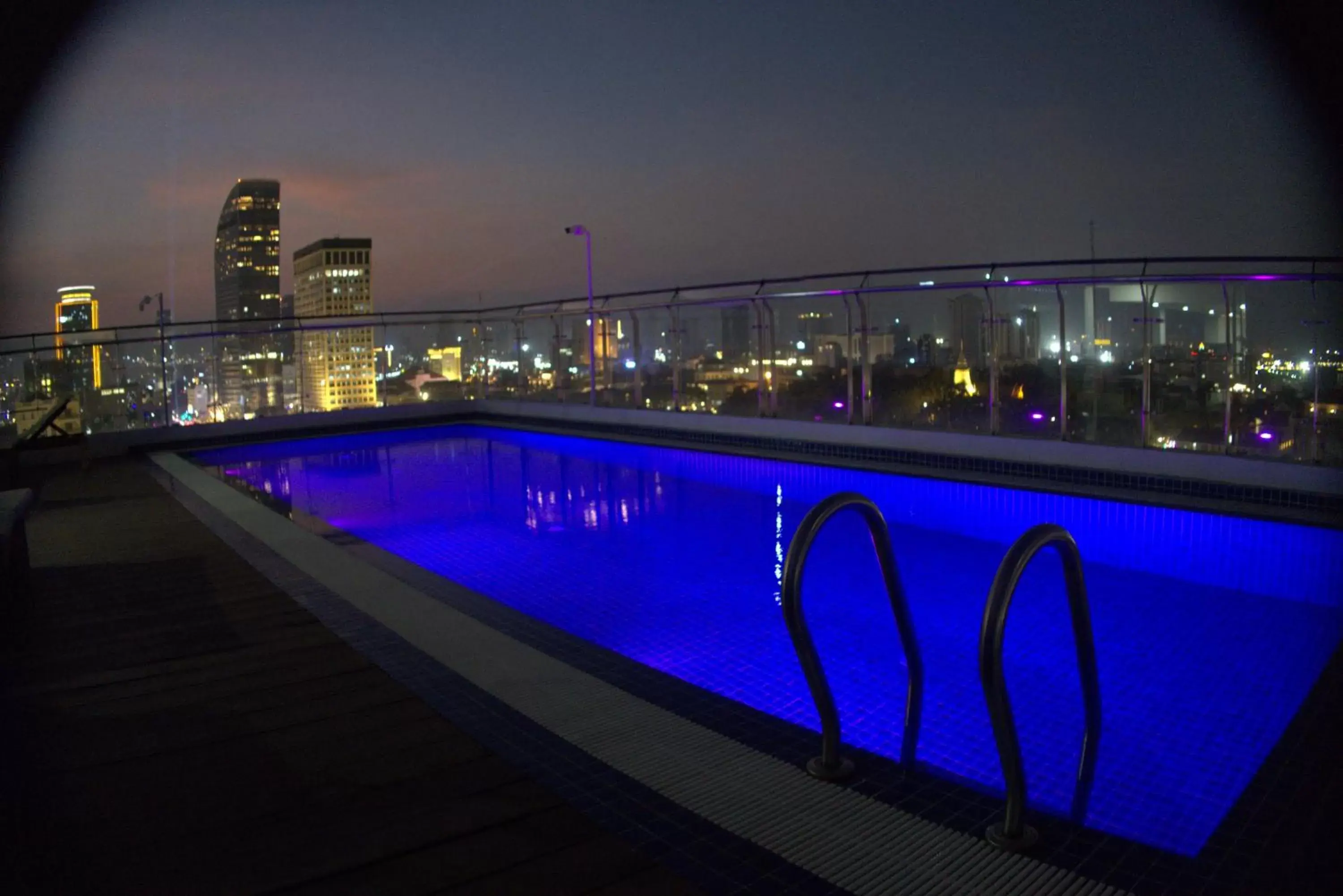 Swimming pool in Residence 110 (Hotel and Apartments) Swimming pool in Residence 110 (Hotel and Apartments)