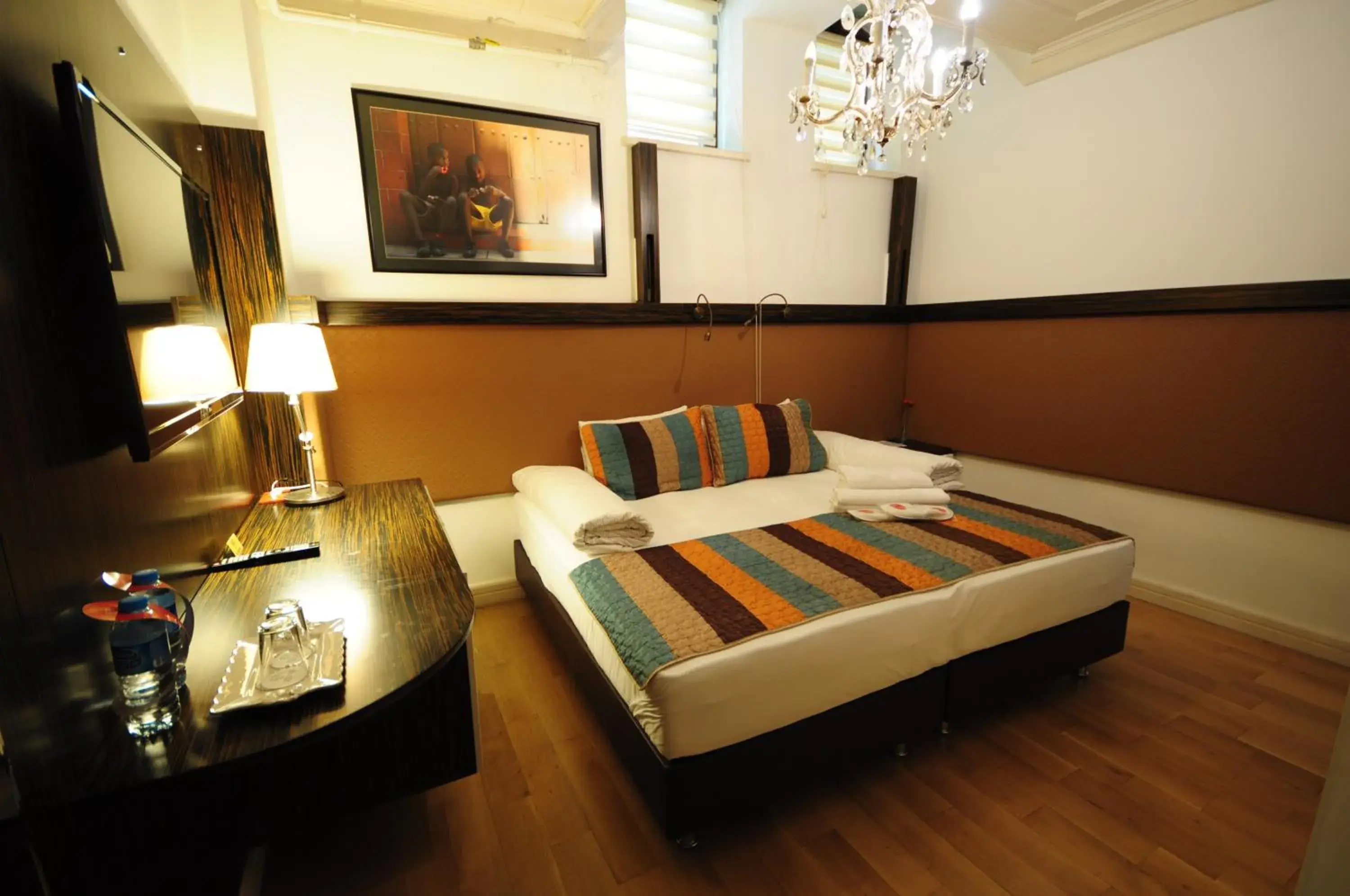 Double or Twin Room - Basement in Ottopera Hotel