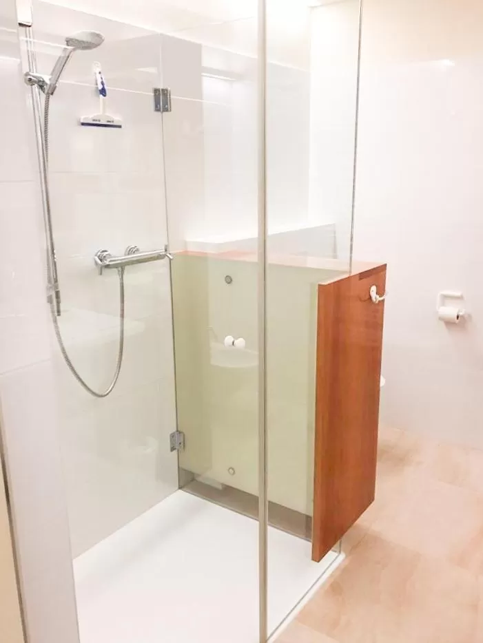 Shower in Die Schmiede