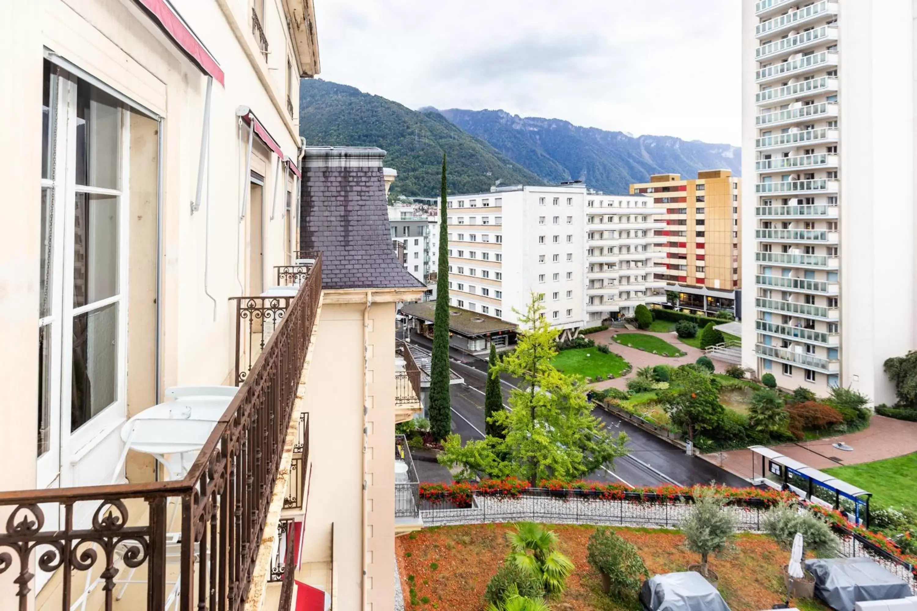 View (from property/room), Balcony/Terrace in J5 Hotels Helvetie & La Brasserie