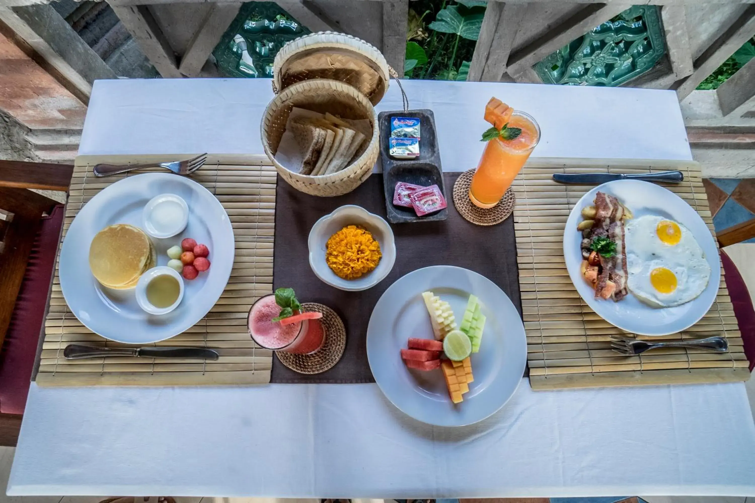 Breakfast in Nick's Hidden Cottages by Mahaputra-CHSE Certified