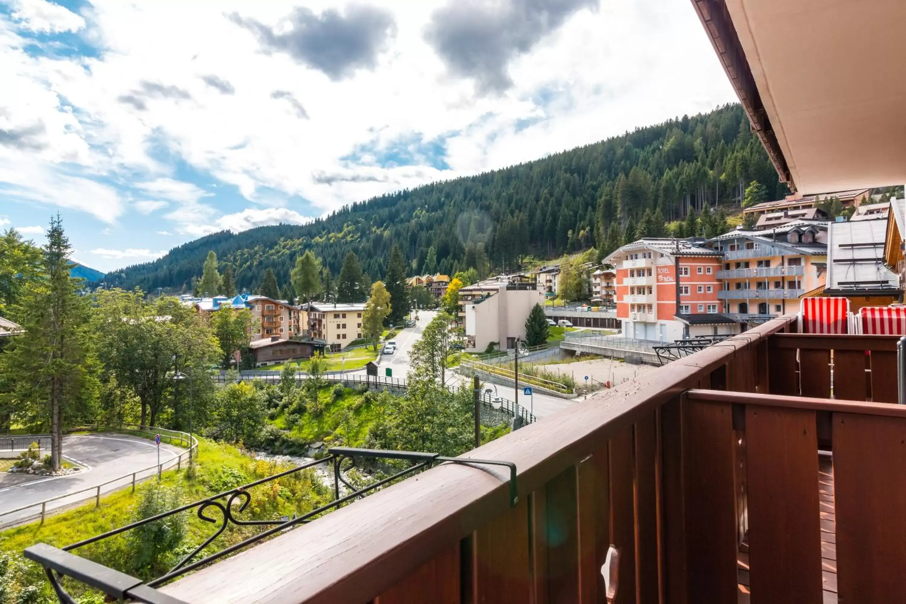 Natural landscape, Balcony/Terrace in Hotel Bonapace ***S