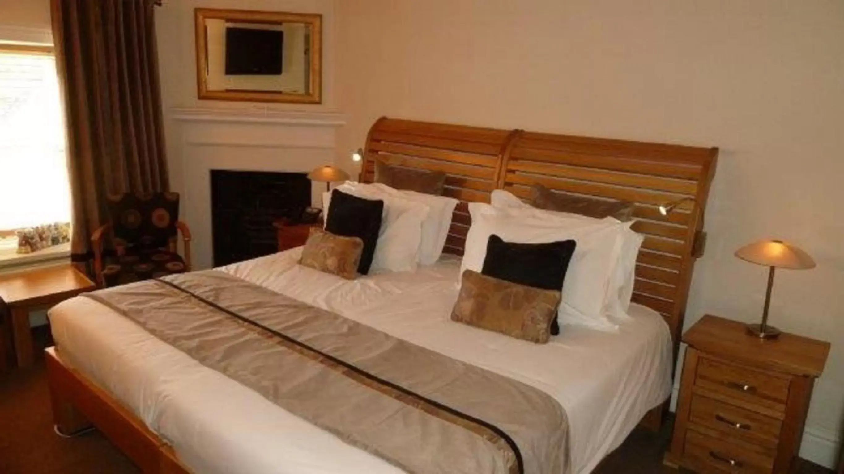 Bed in The Frenchgate Restaurant & Hotel