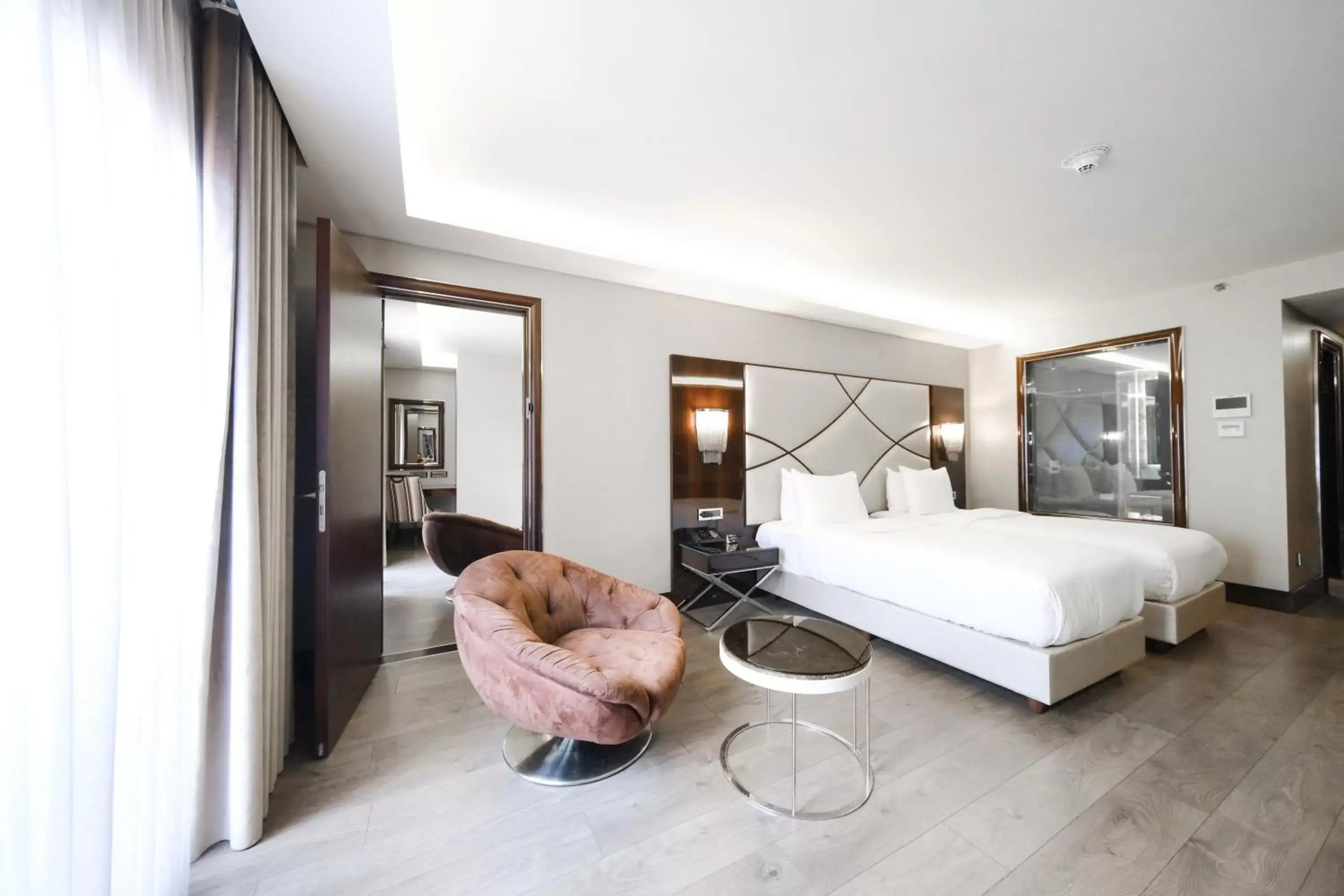 Bedroom in DoubleTree by Hilton Istanbul Esentepe