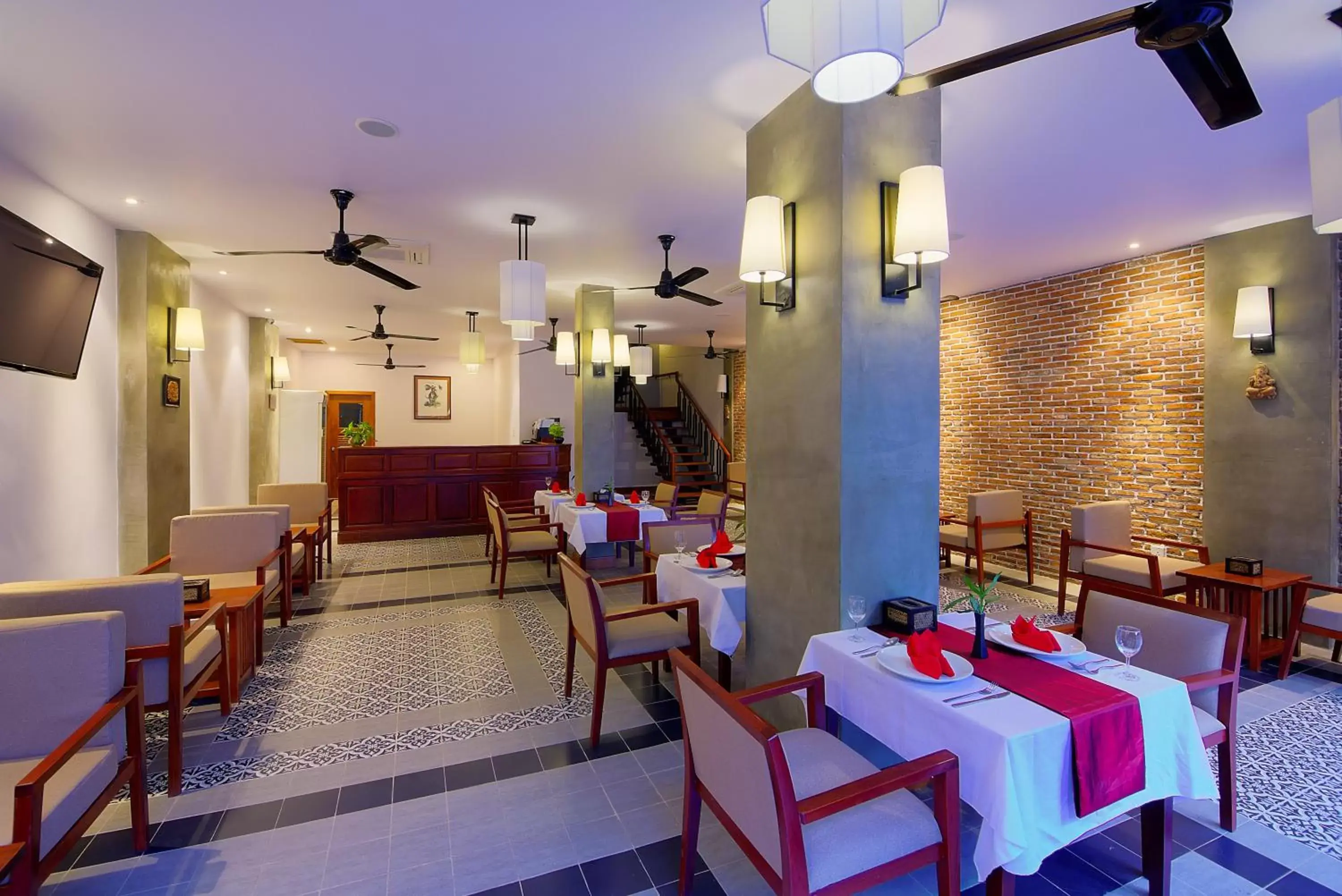 Restaurant/Places to Eat in Shadow Angkor Residence