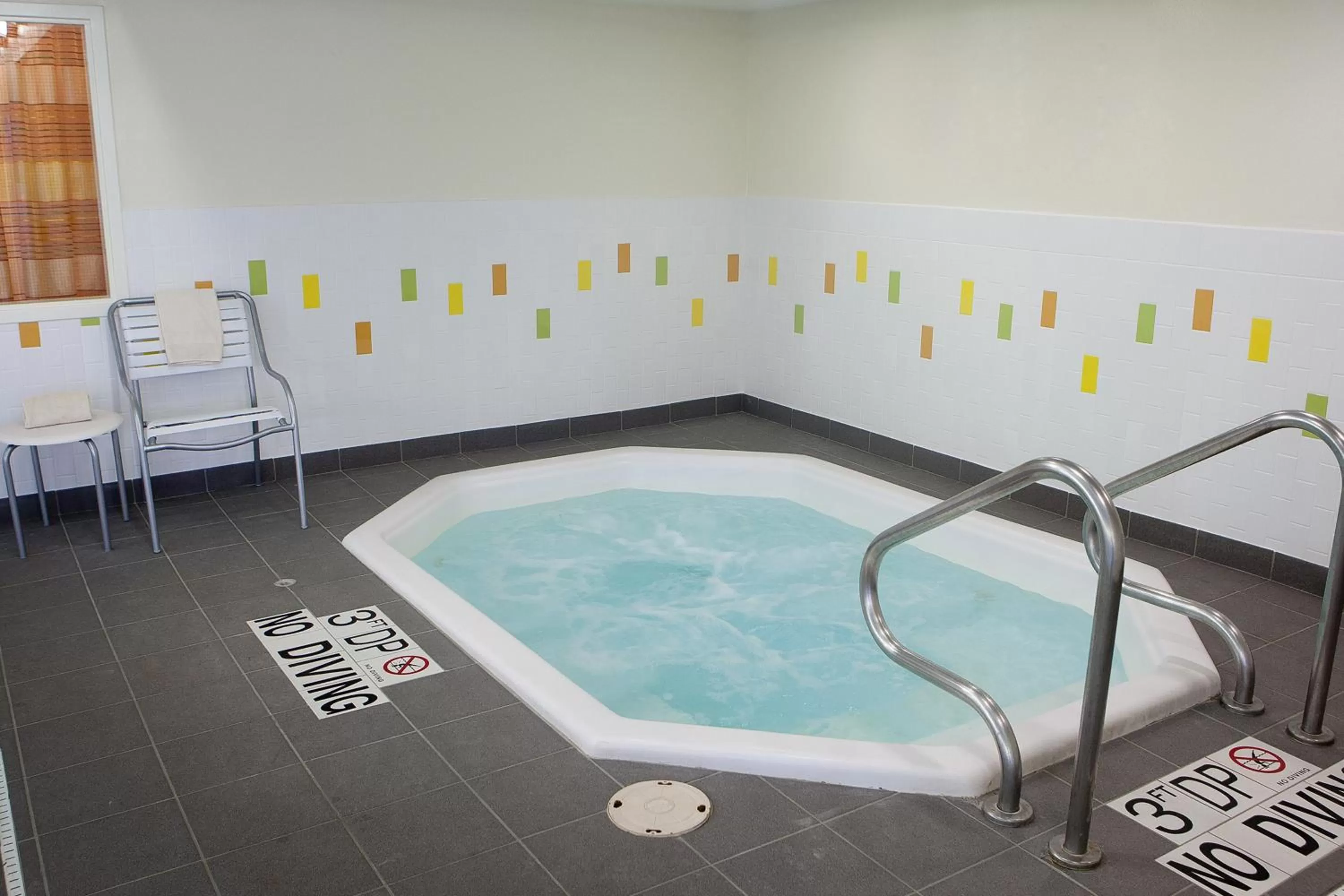 Hot Tub in Fairfield Inn & Suites by Marriott Memphis East Galleria