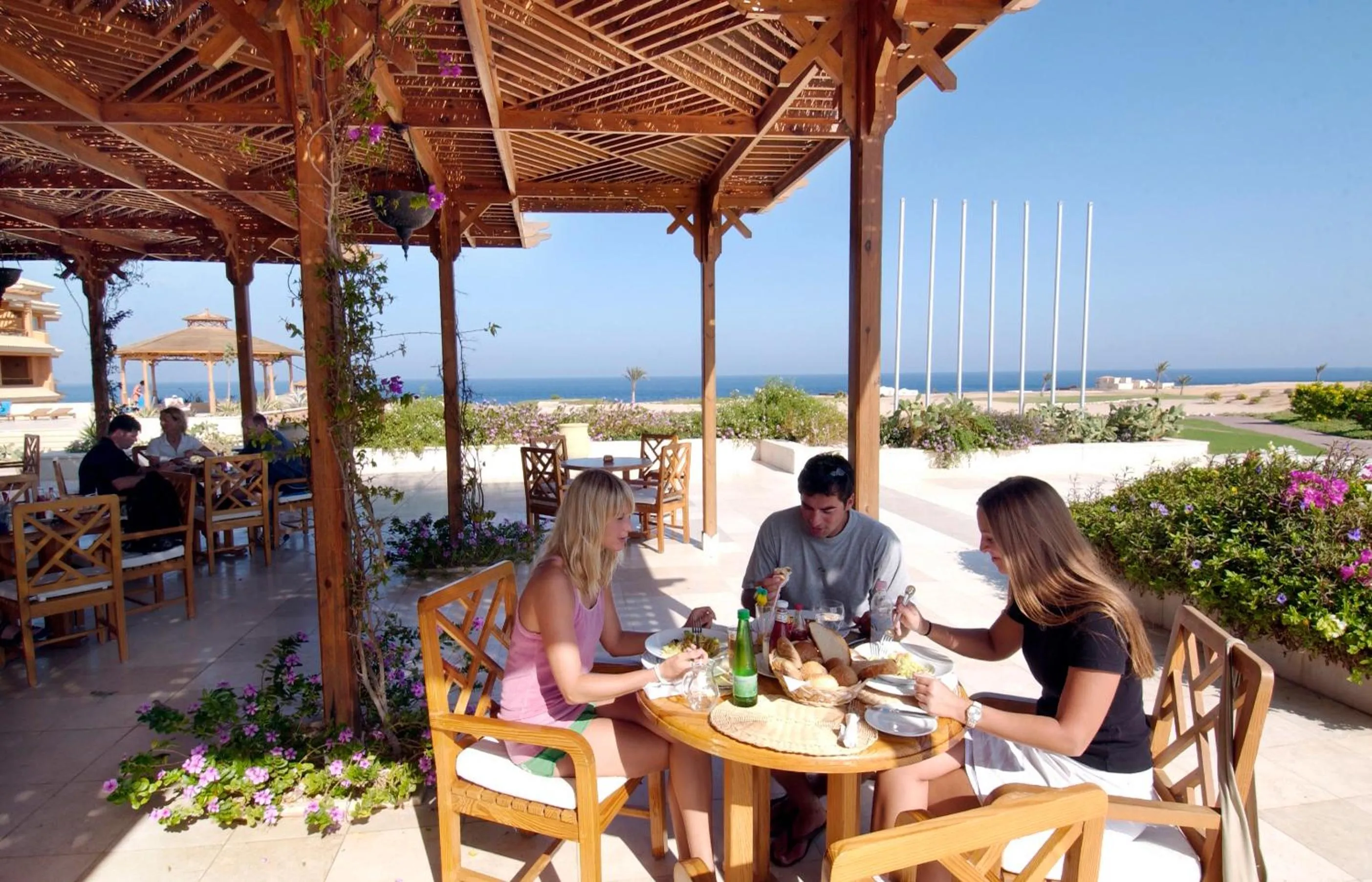 Restaurant/places to eat in The Cascades Golf Resort, Spa & Thalasso