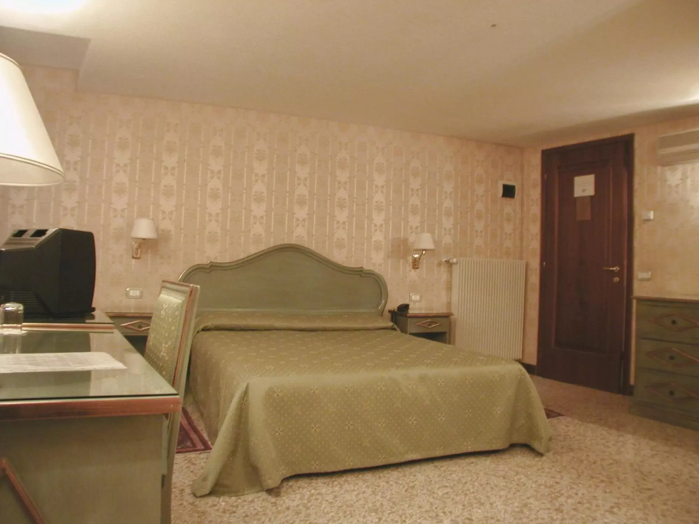 Photo of the whole room, Bed in Locanda La Corte