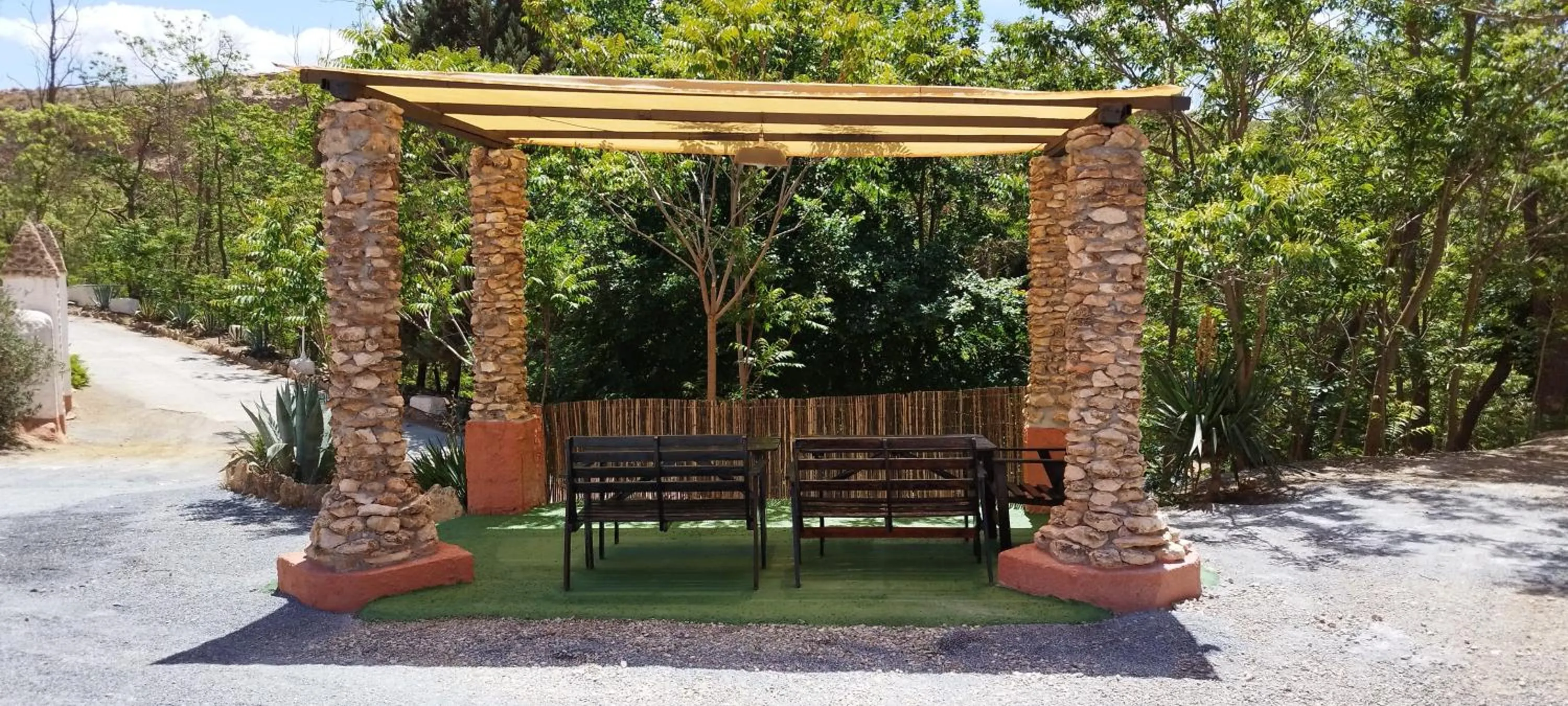 Garden in Casas Cueva y Cortijo La Tala en Guadix