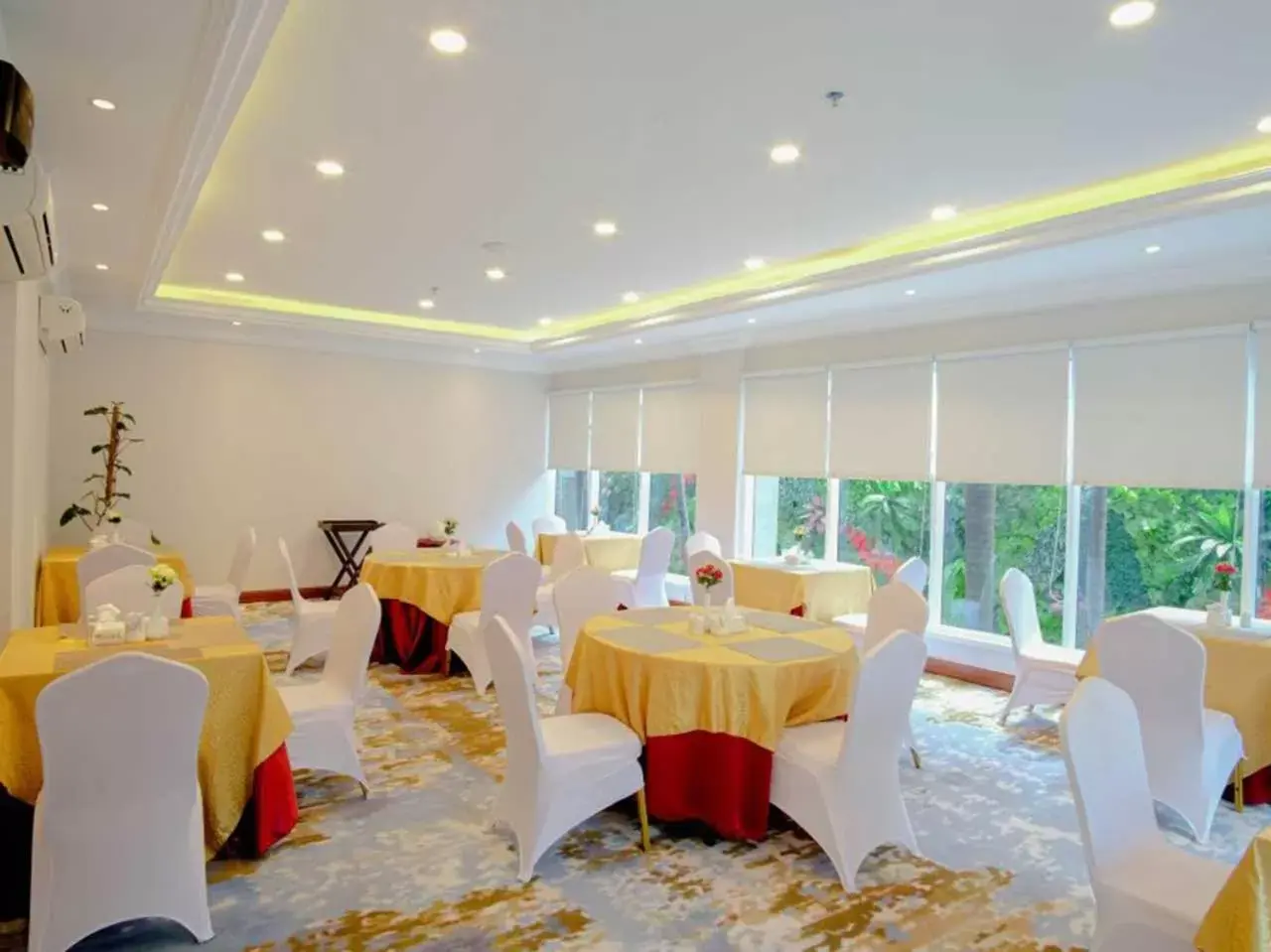 Property building, Banquet Facilities in Sapphire Sky Hotel & Conference