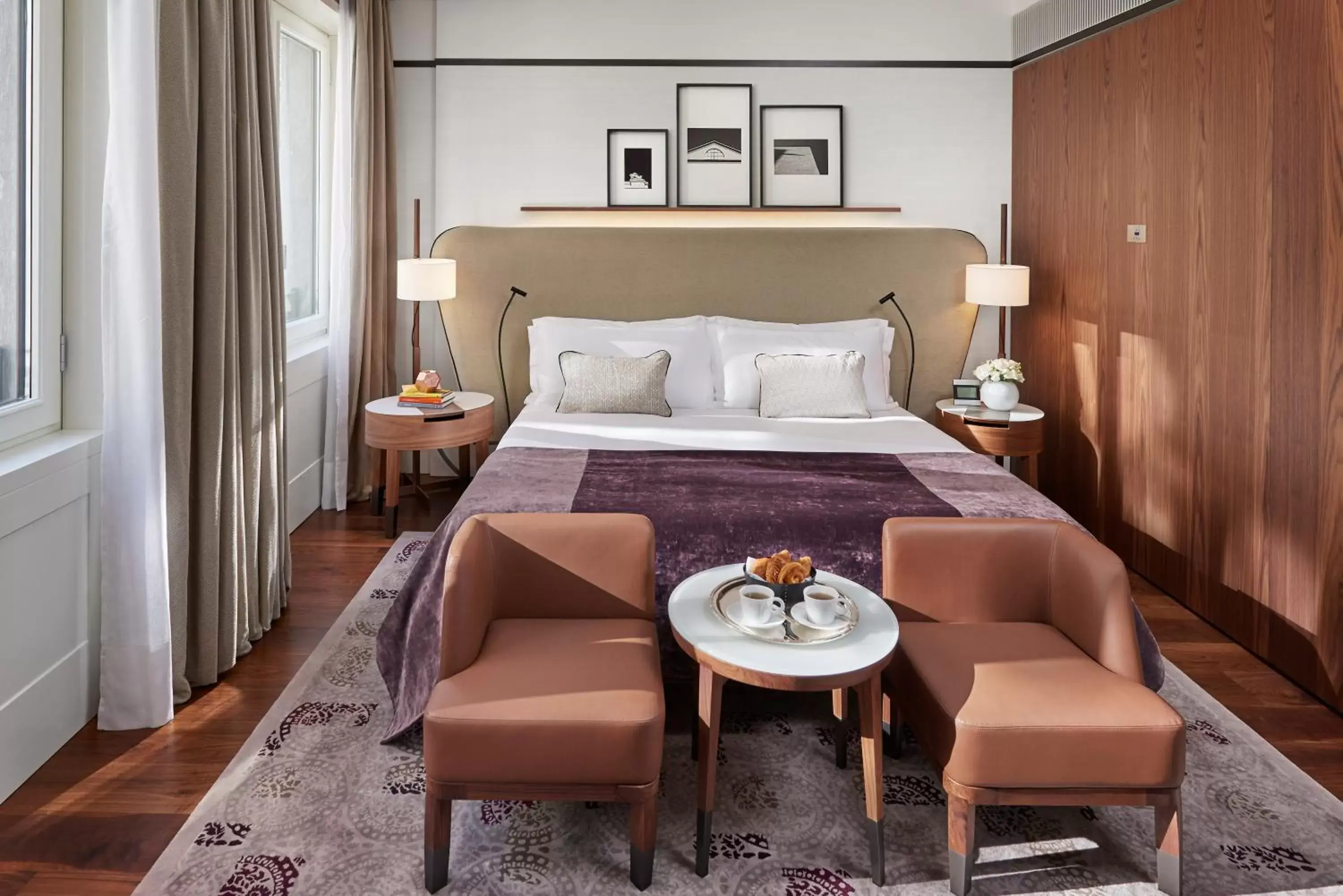 Bedroom, Bed in Mandarin Oriental, Milan