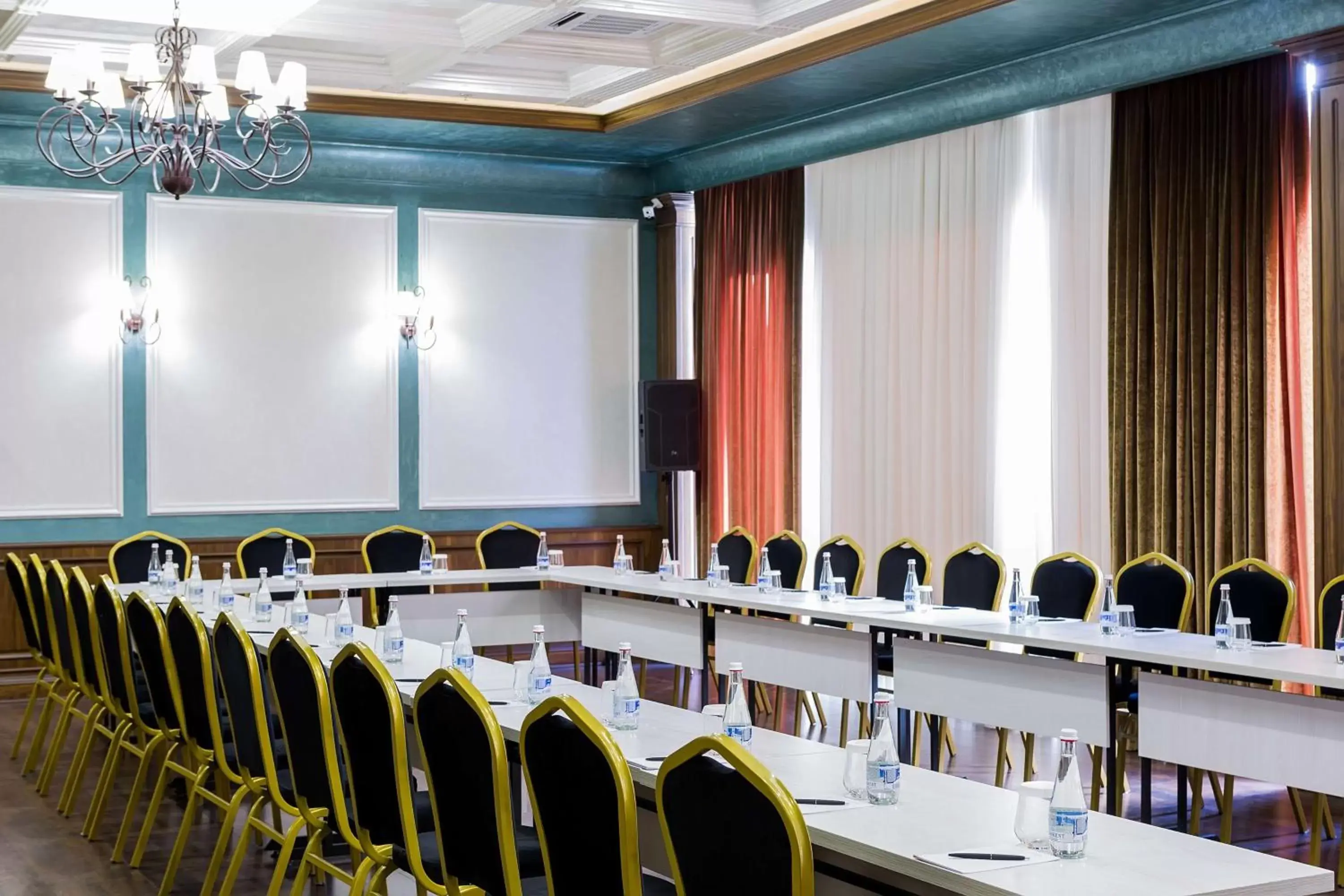 Meeting/conference room in Panarams Tashkent Hotel, a member of Radisson Individuals