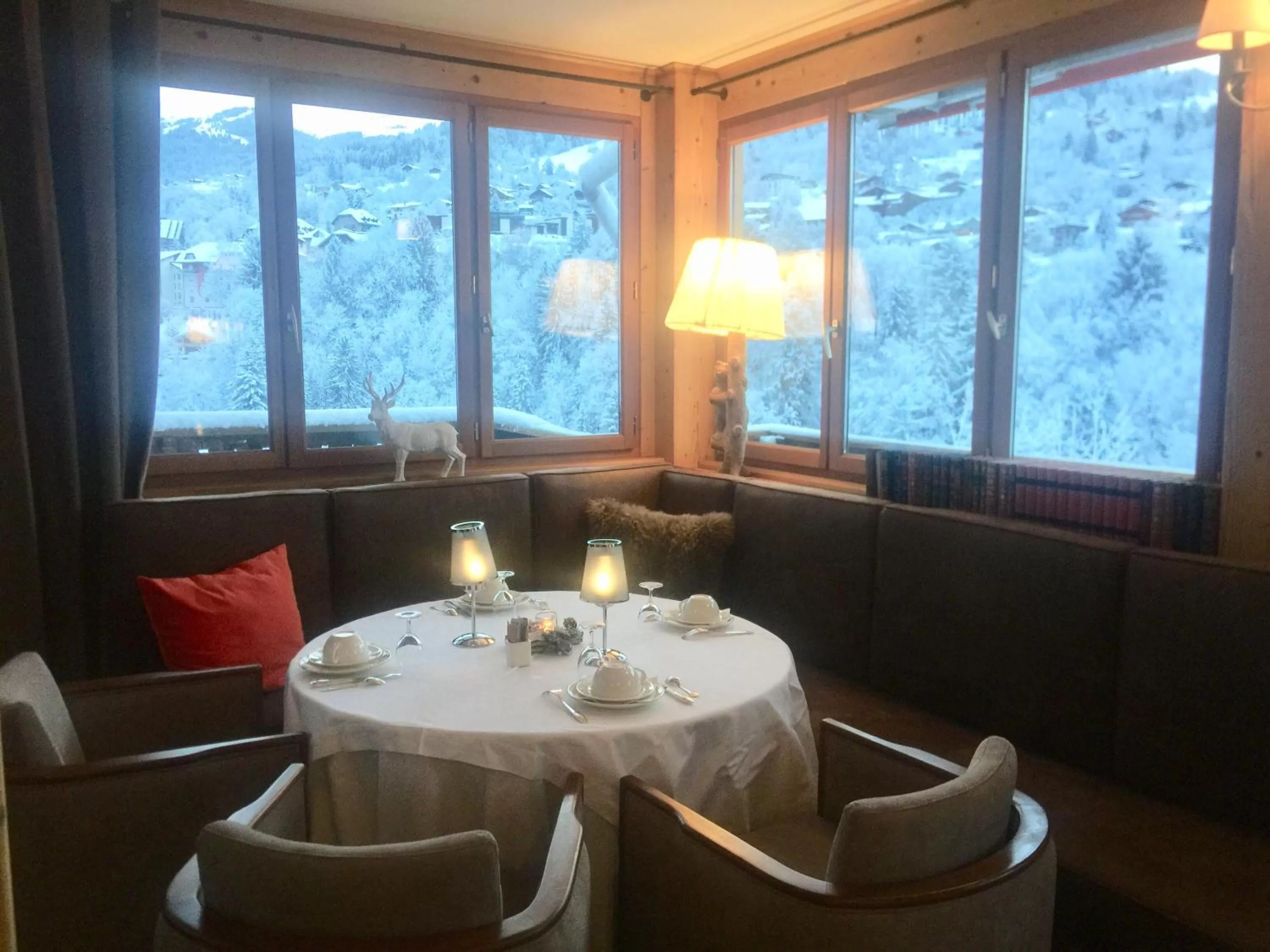 Restaurant/places to eat in Coeur des Neiges