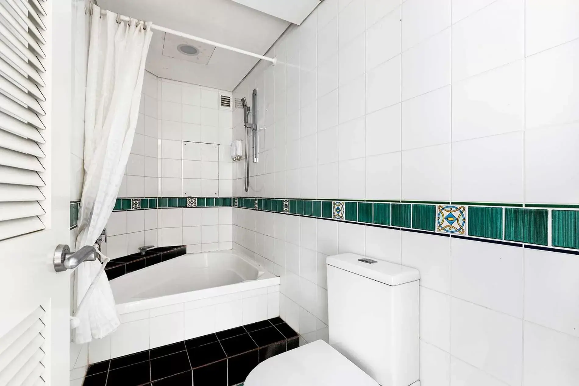 Bathroom in The Kooralbyn Valley Bathroom in The Kooralbyn Valley