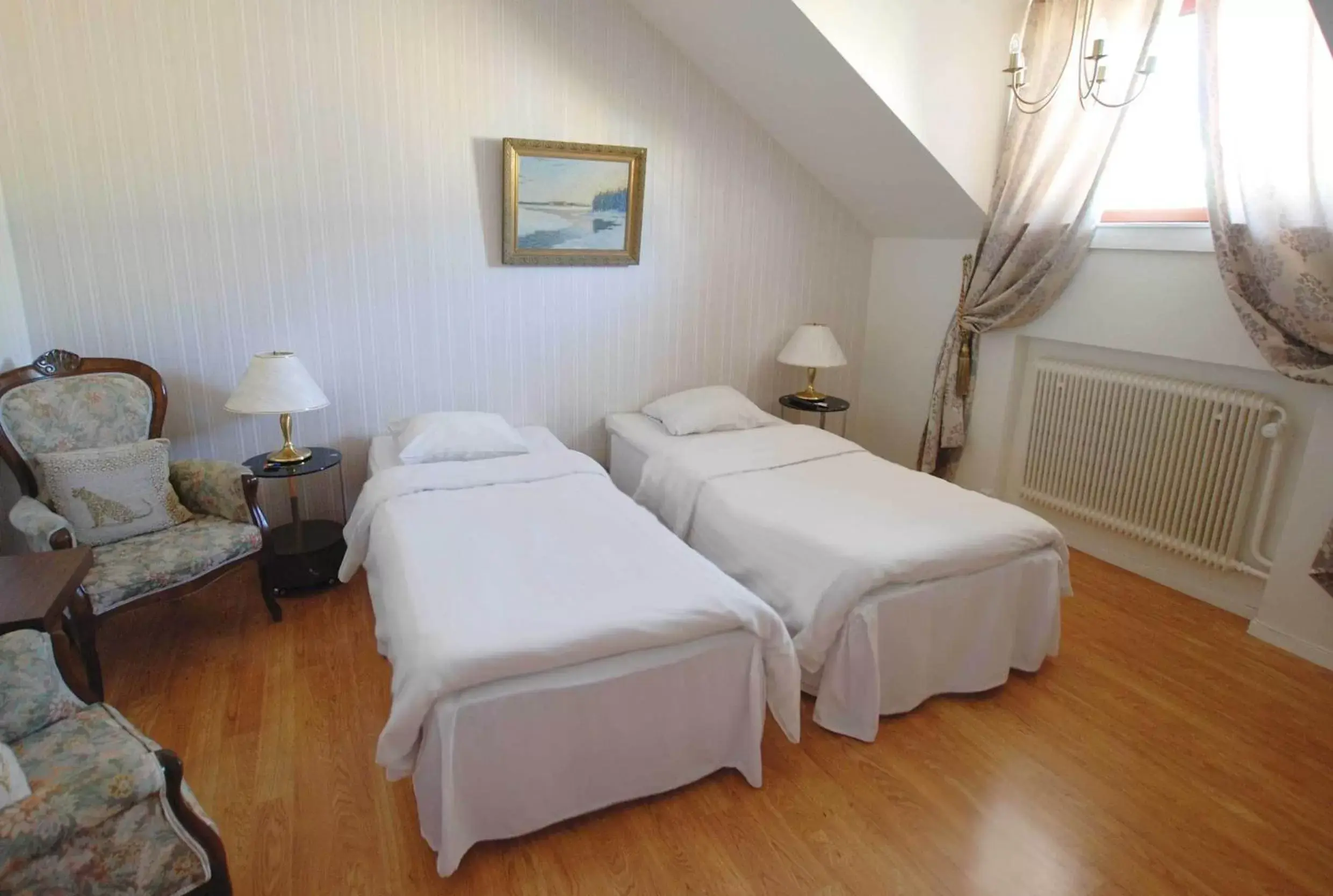 Photo of the whole room, Bed in Avesta Stadshotell