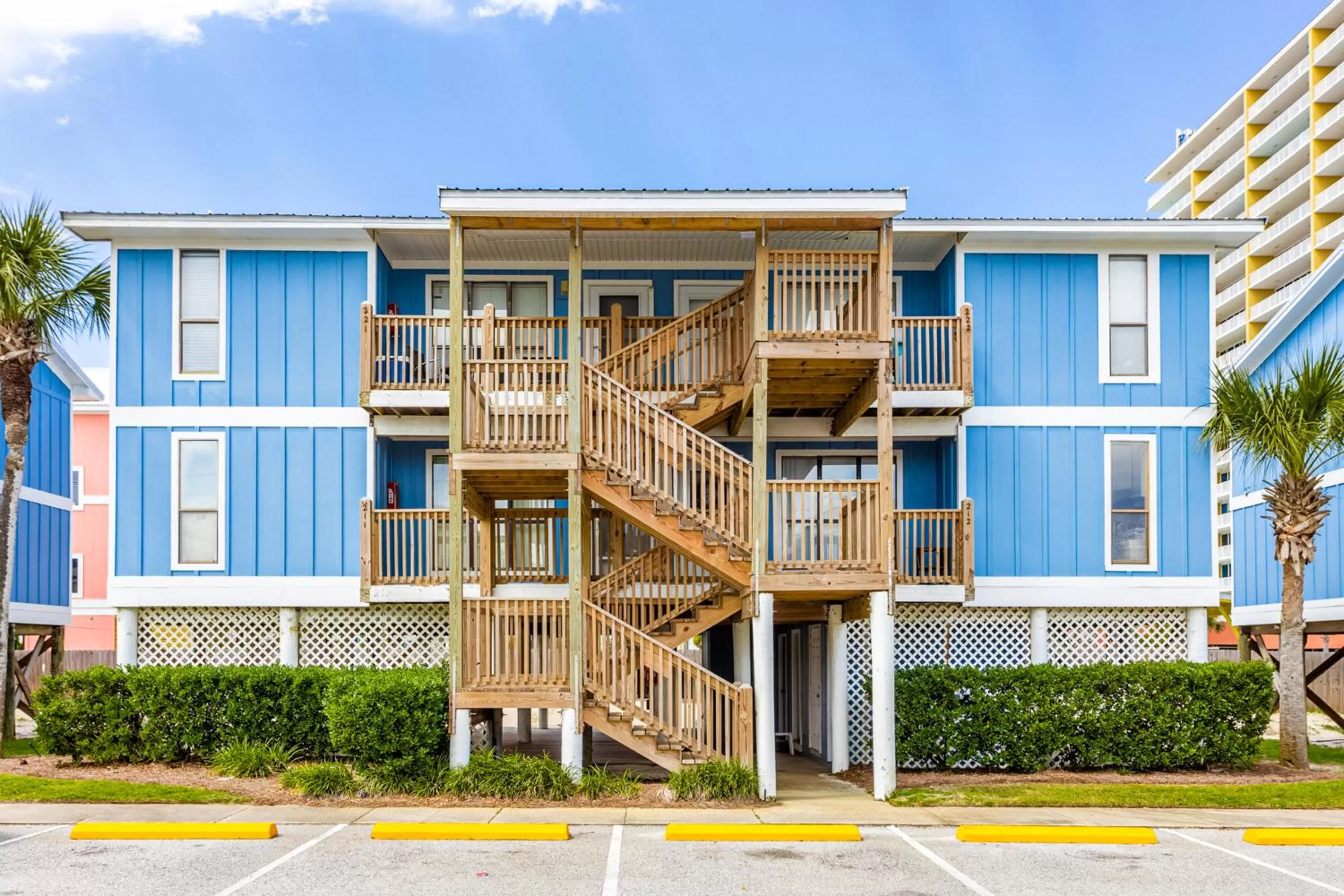 Property Building in Seahorse 612