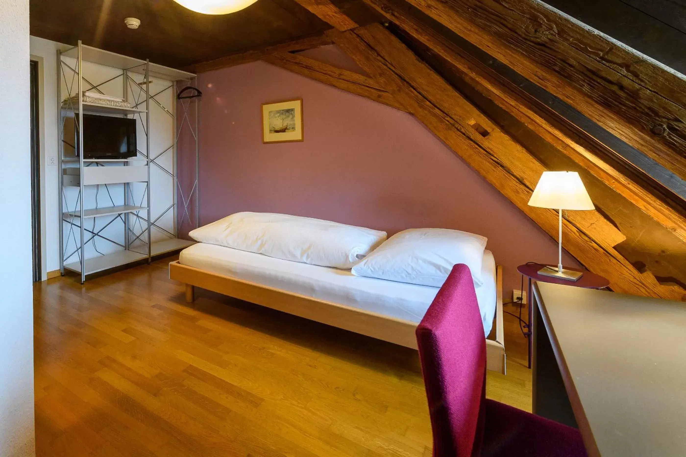 Economy Single Room in Landhotel Linde Fislisbach Economy Single Room in Landhotel Linde Fislisbach