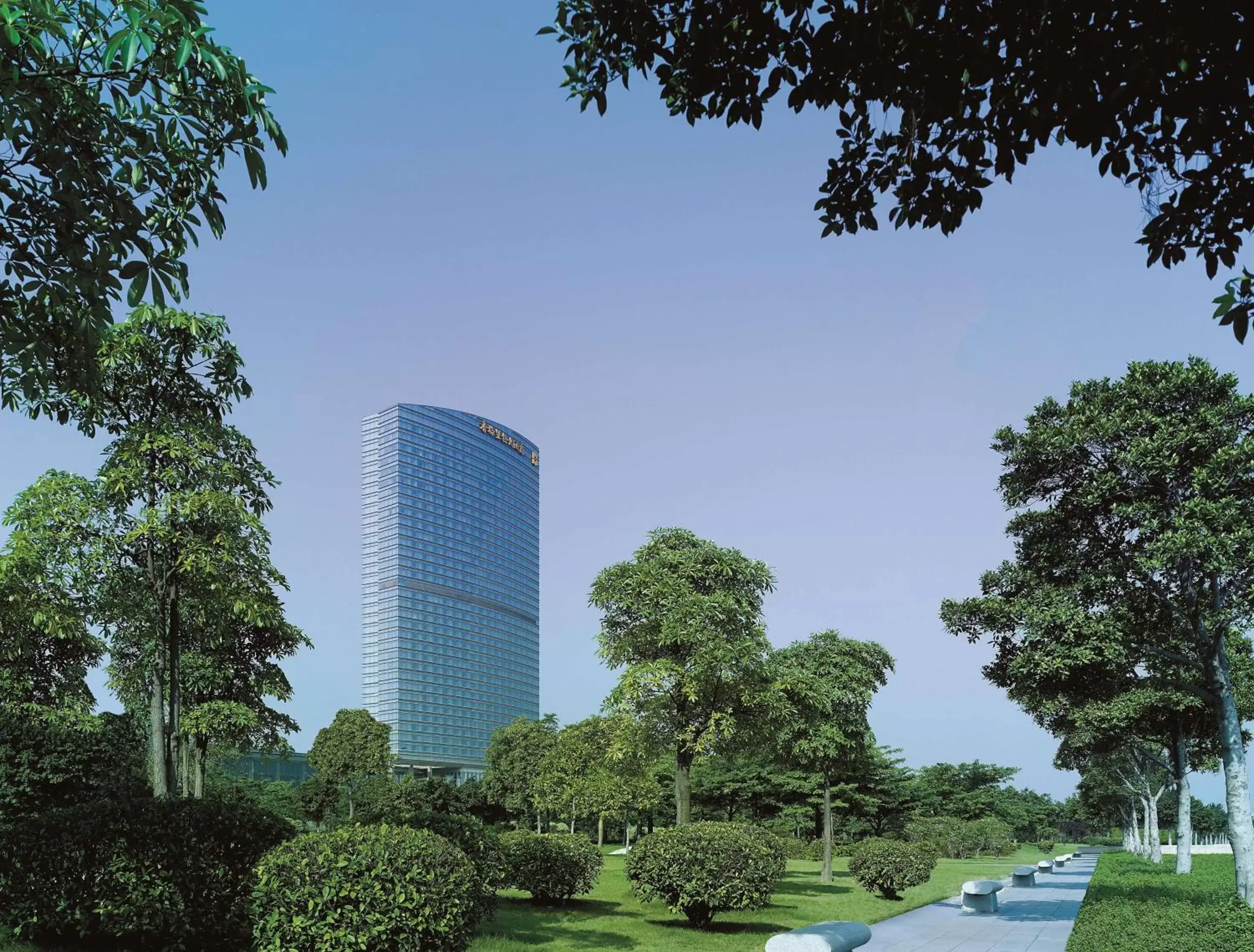 Property Building in Shangri-La Guangzhou