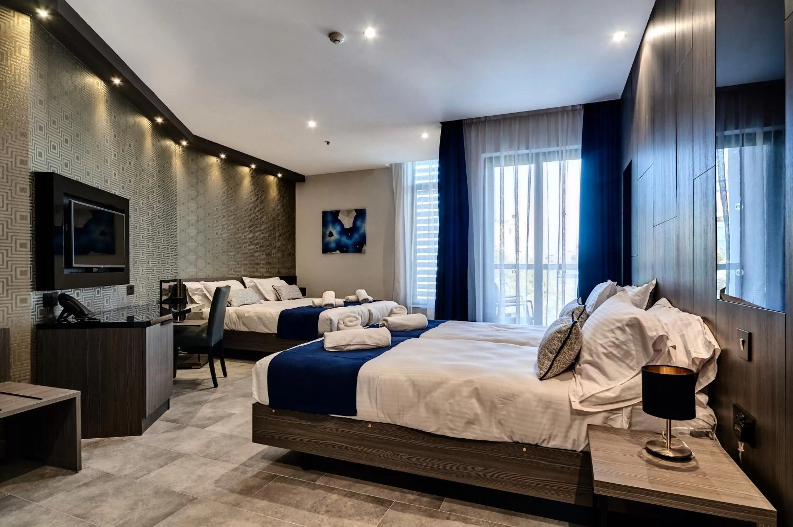 Bedroom, Bed in The District Hotel