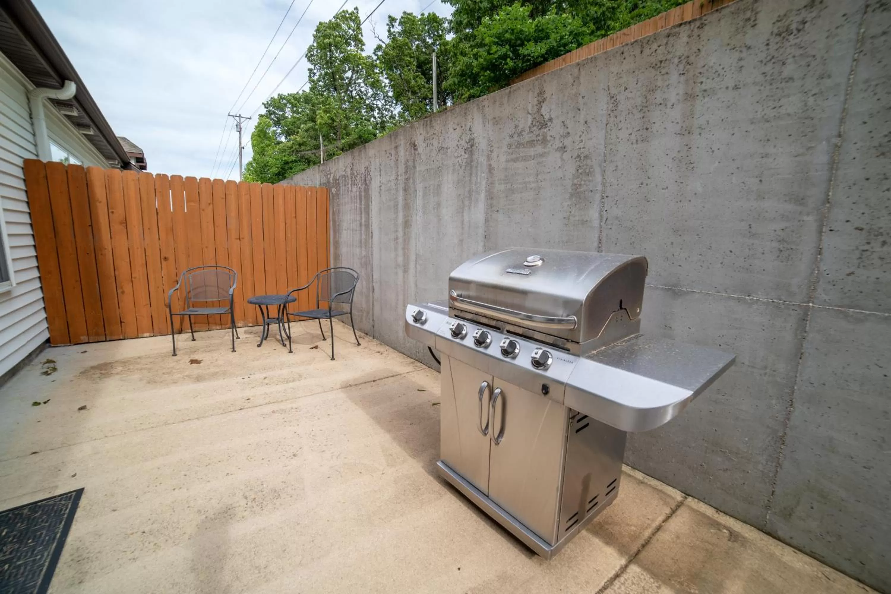 Patio in Thousand Hills Golf Resort