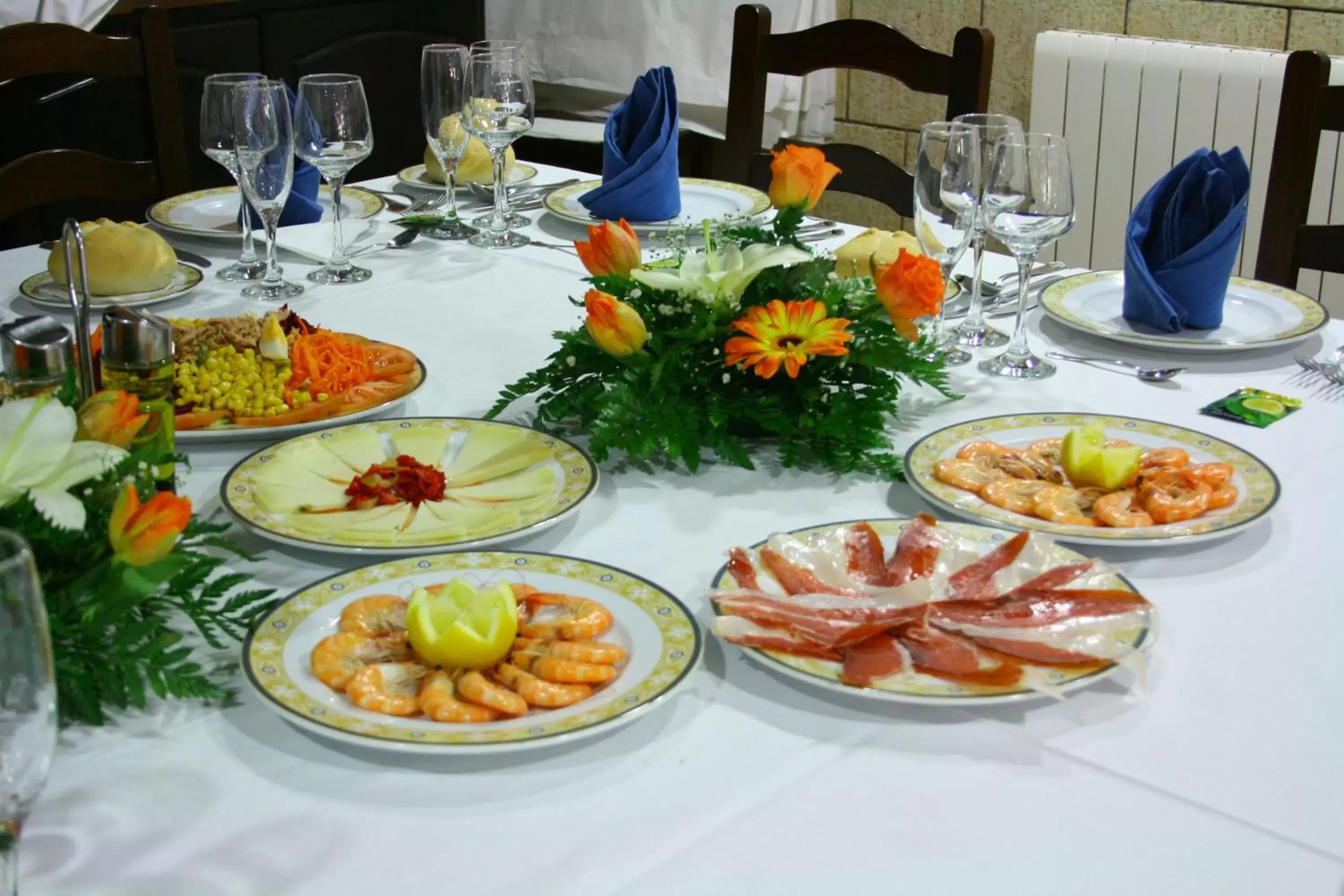 Food and drinks, Restaurant/Places to Eat in Hotel Rural Huerta del Laurel