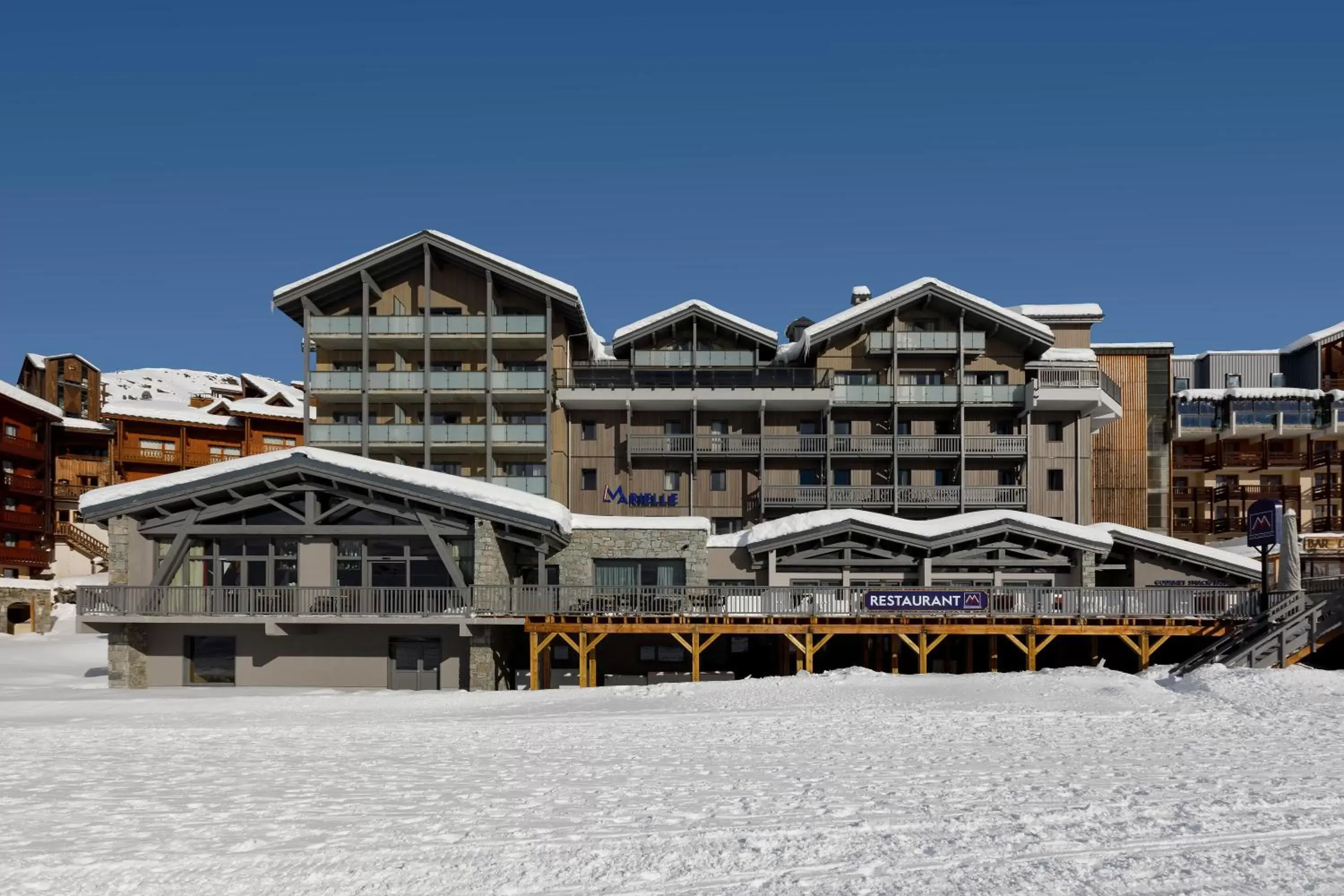 Property building, Winter in Hôtel Marielle