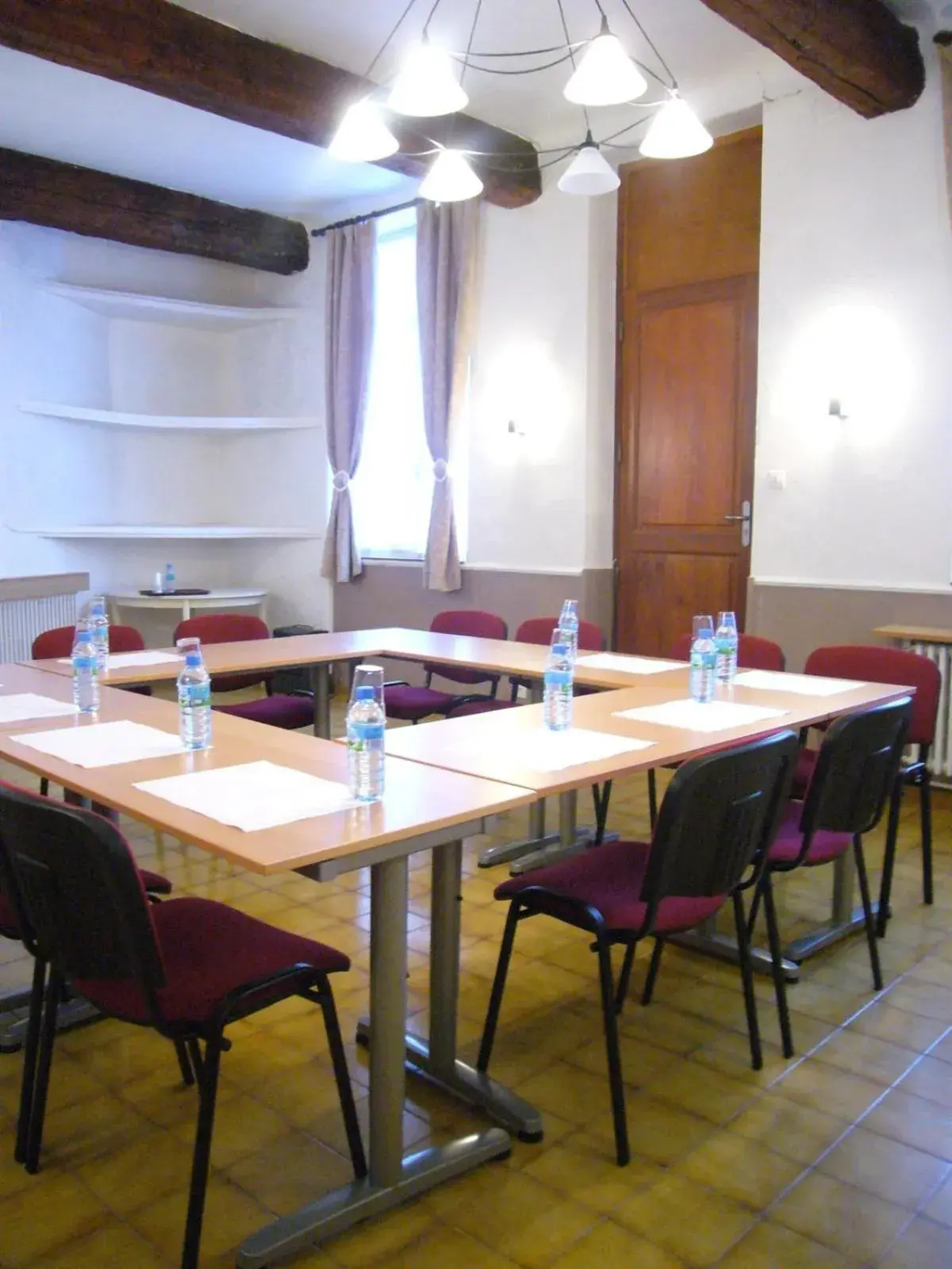 Business facilities in Hotel Toppin