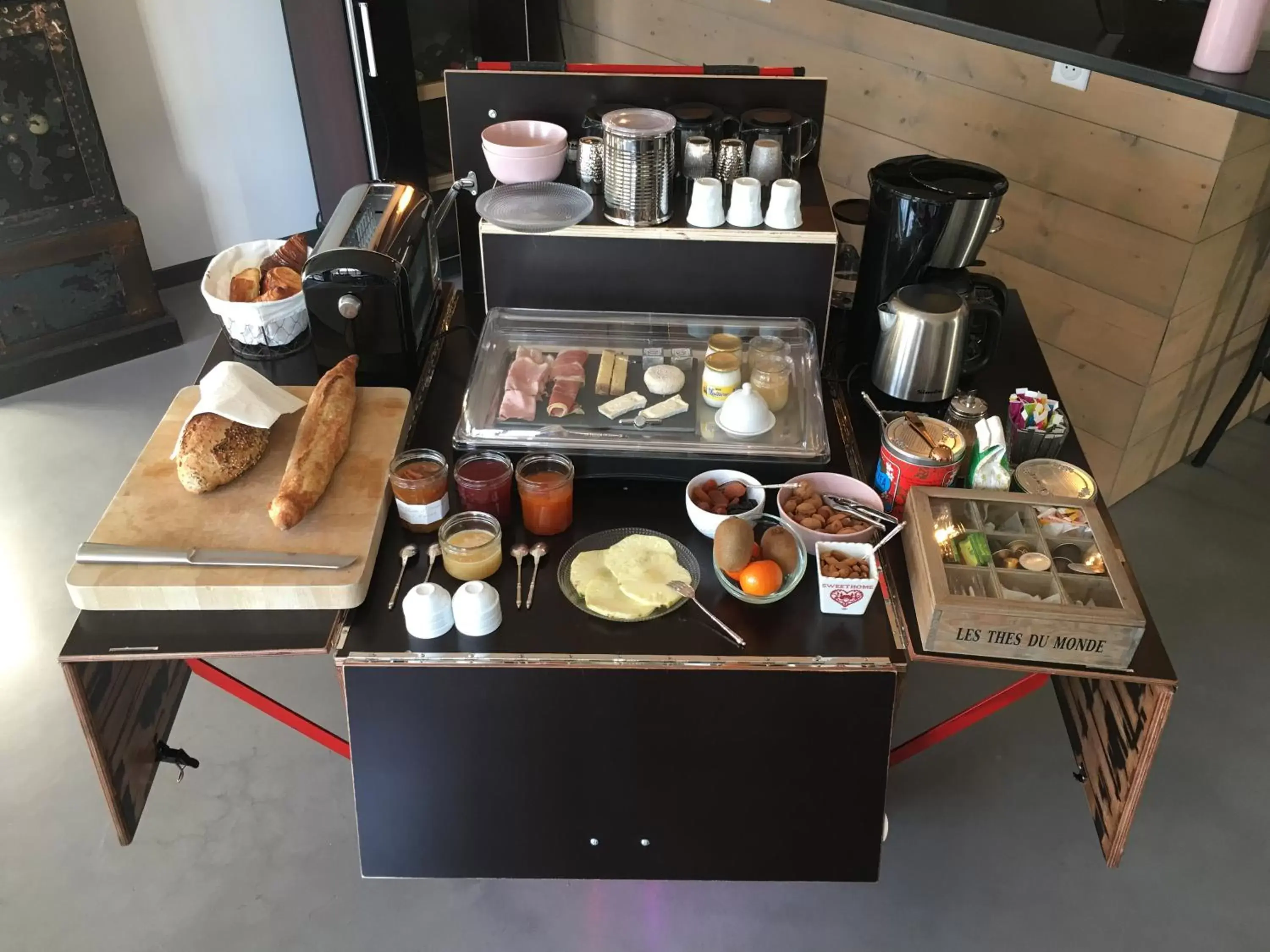 Continental breakfast in D'OR Les Anges