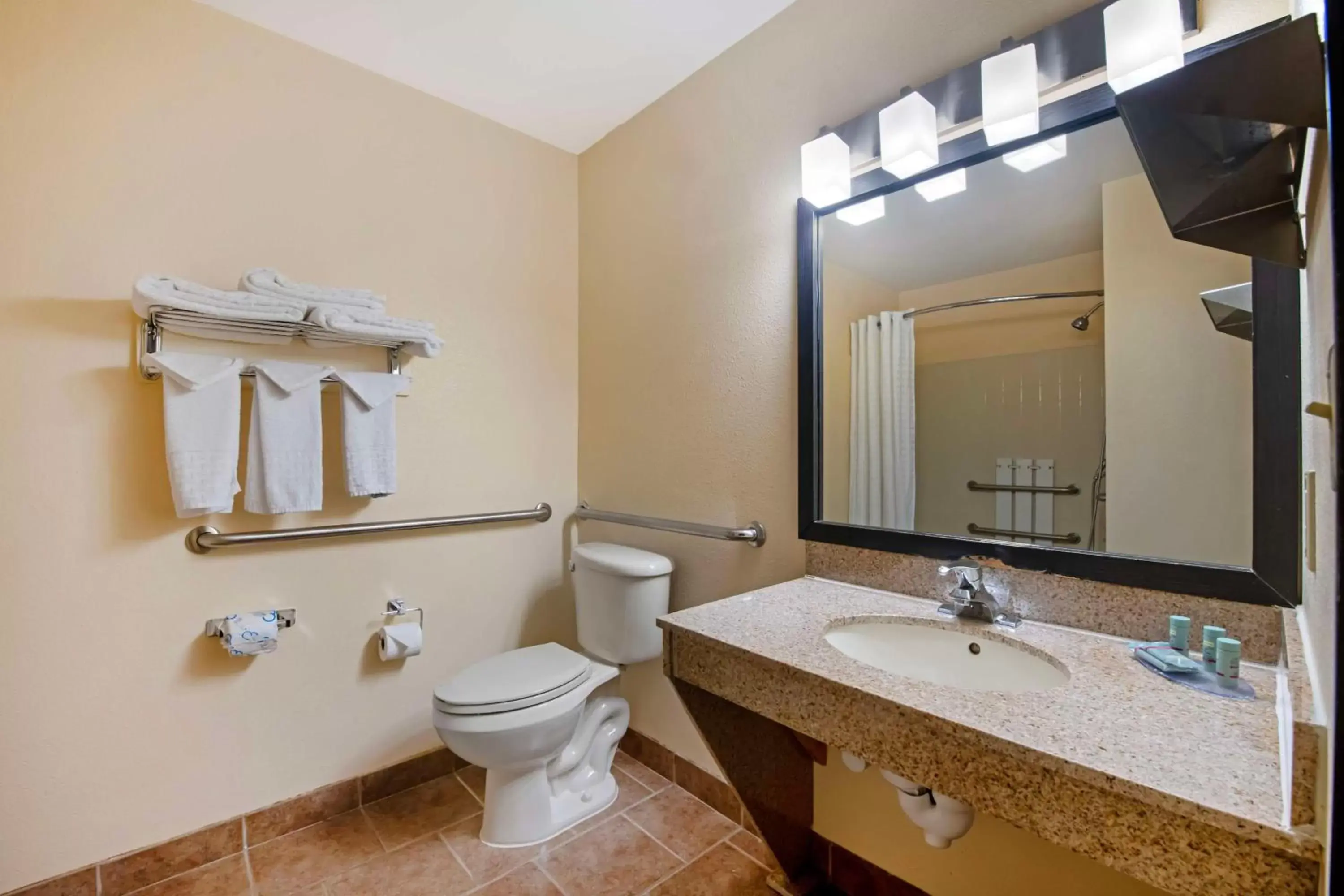 Bathroom in Best Western Laramie Inn & Suites