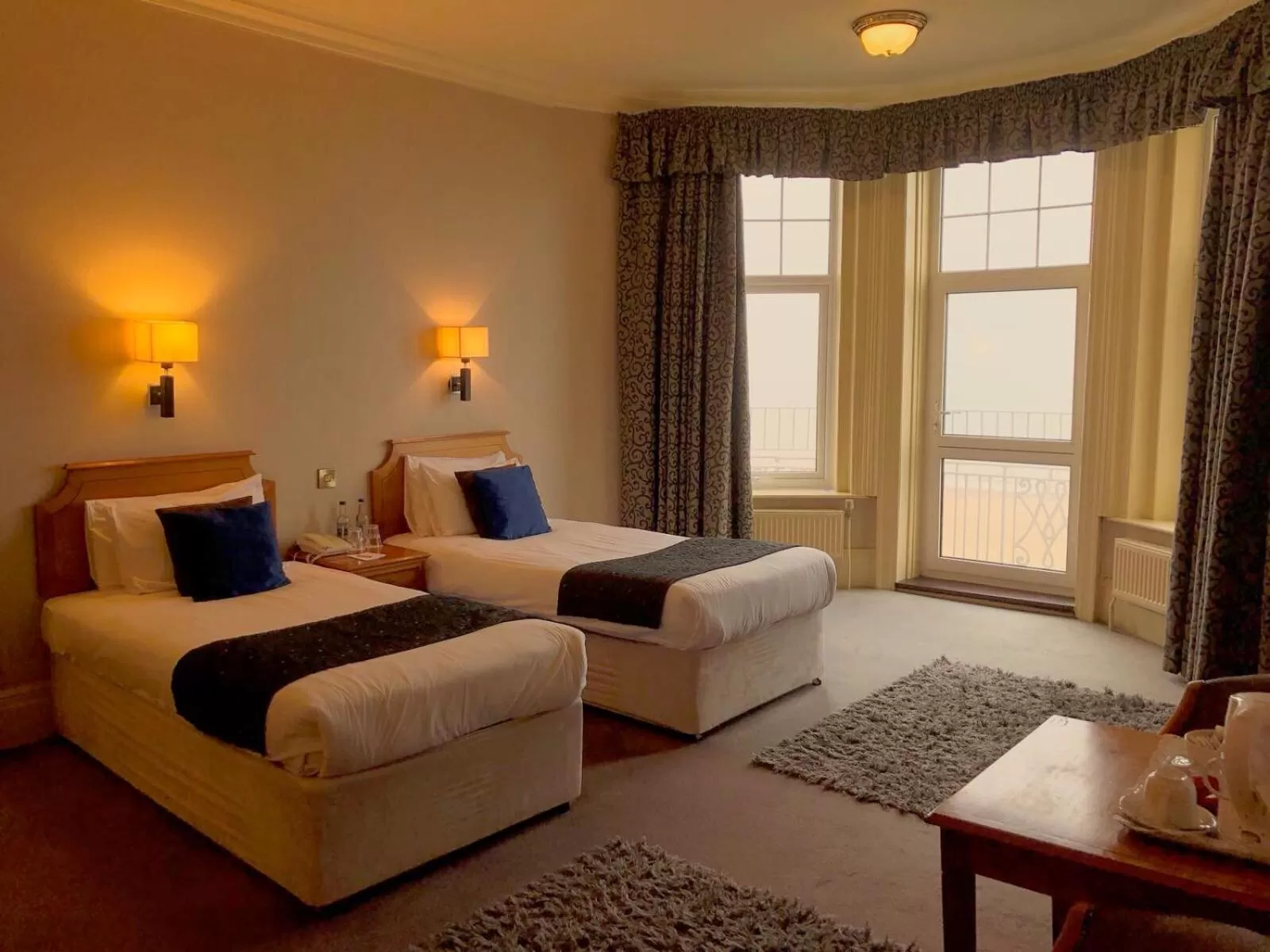 Bed in Hotel Victoria