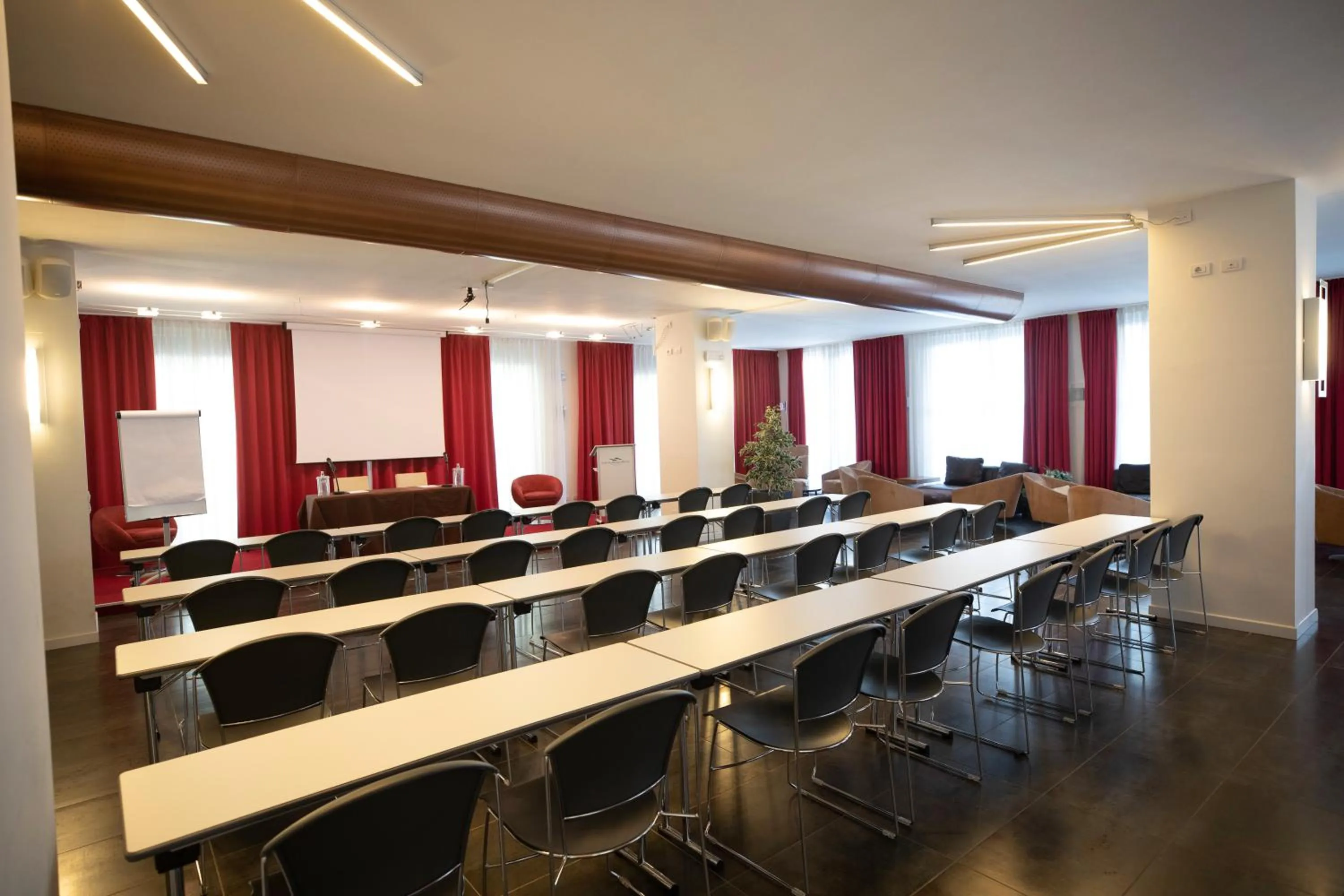 Business facilities in Laguna Palace Hotel Grado