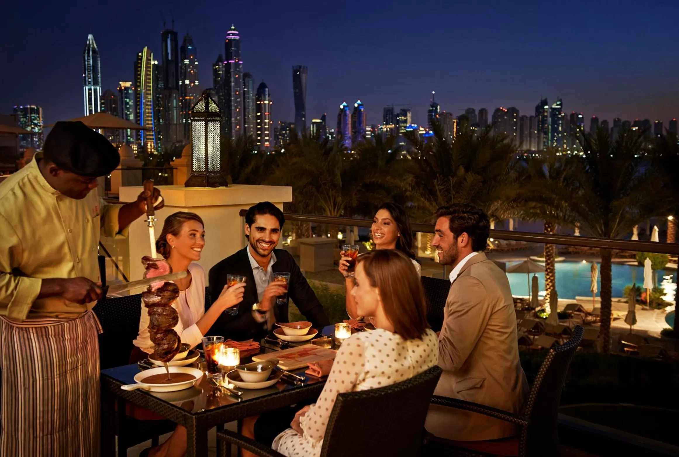 Restaurant/places to eat in Fairmont The Palm