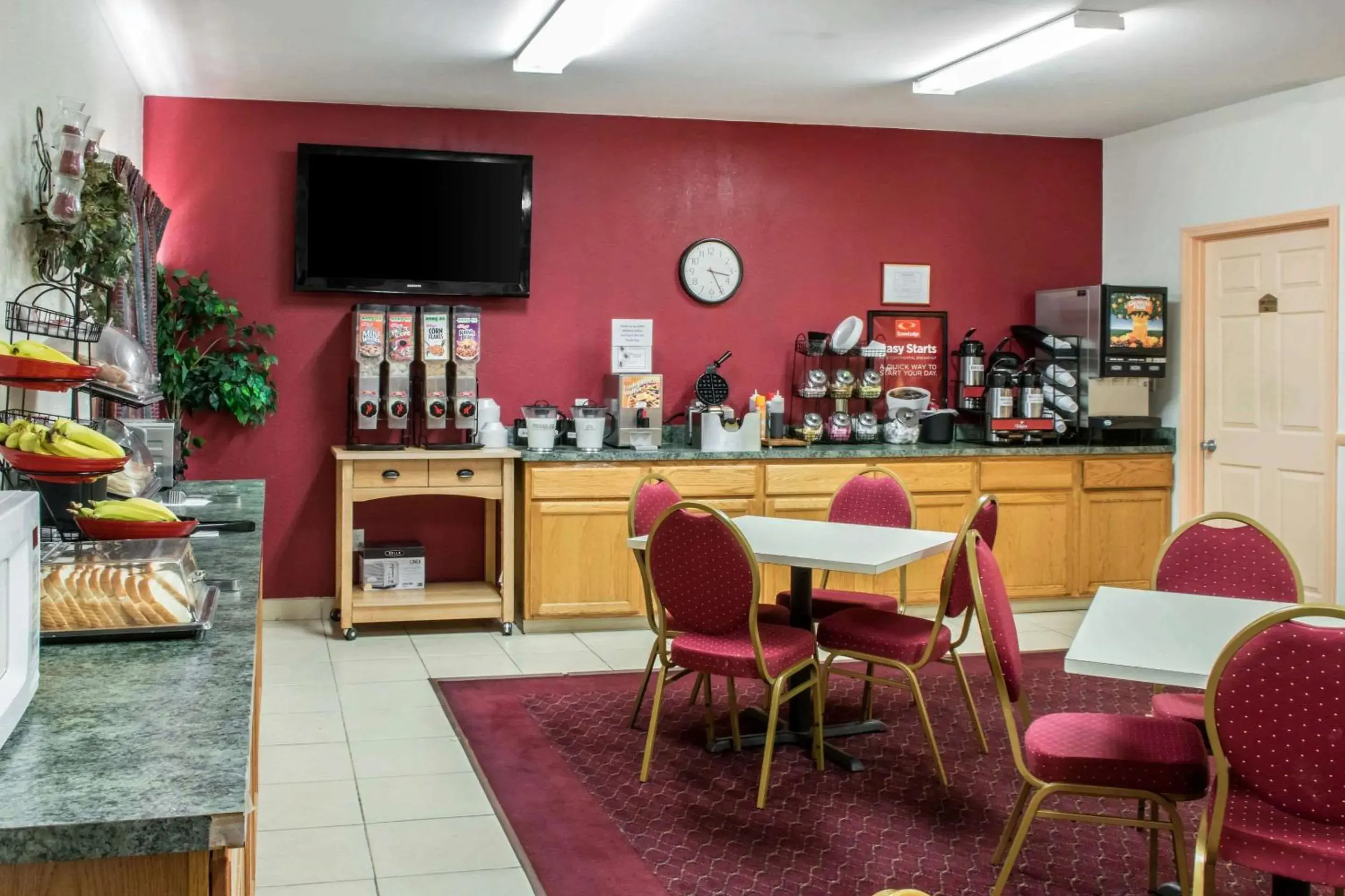 Restaurant/Places to Eat in Econo Lodge Carlisle