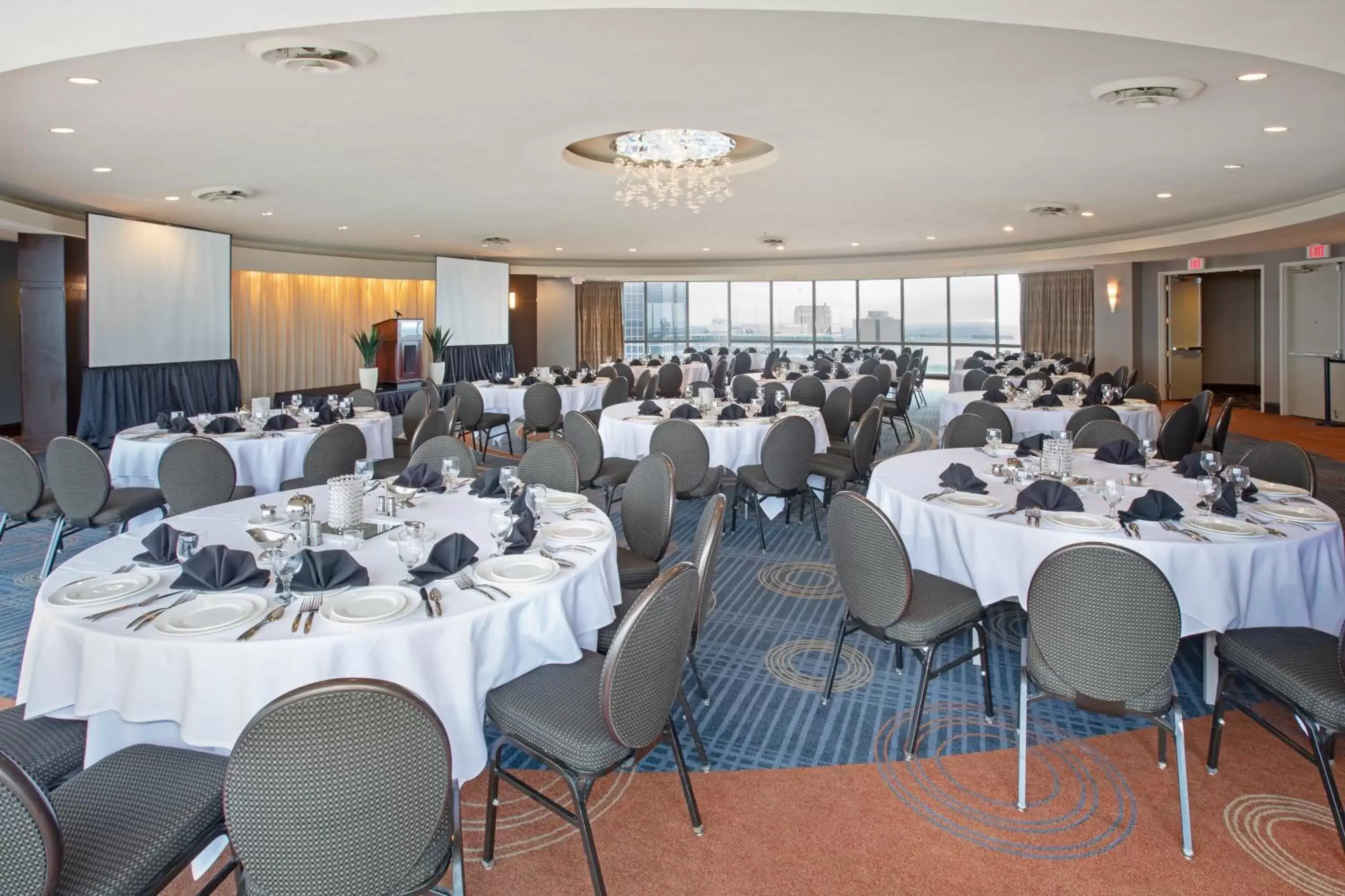 Banquet/Function facilities in Crowne Plaza Kansas City Downtown, an IHG Hotel