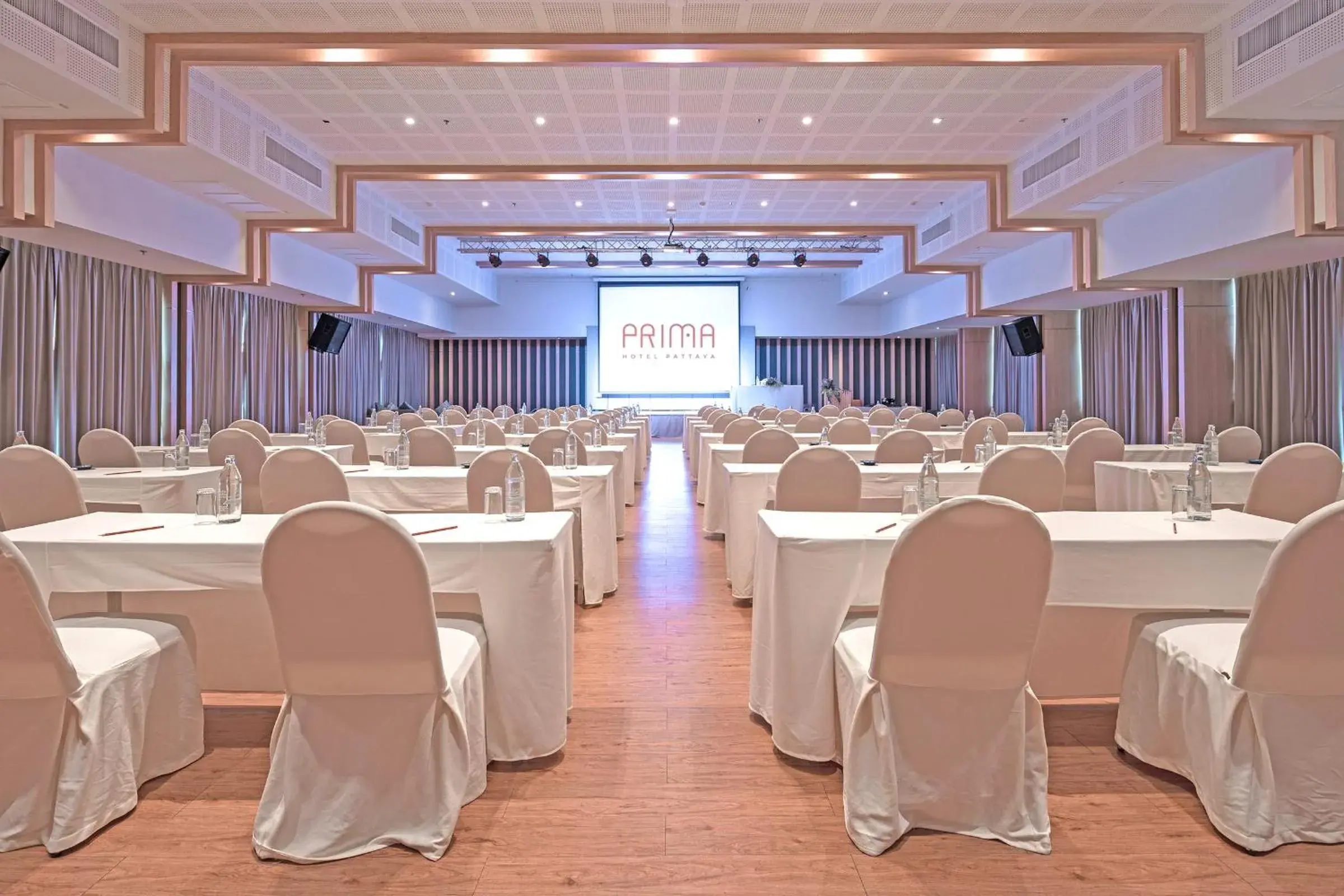 Meeting/conference room in Prima Hotel Pattaya