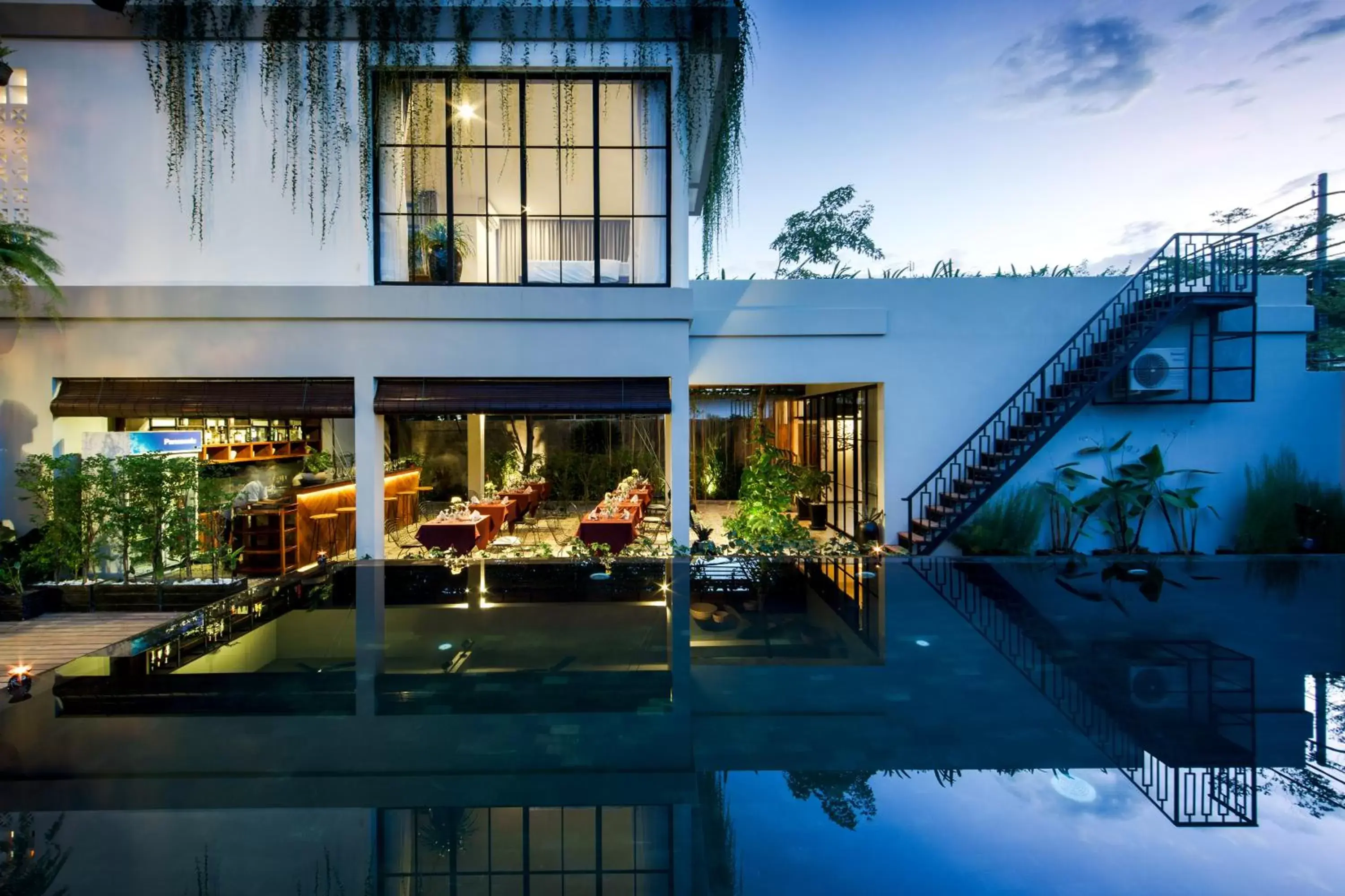 Pool view, Swimming Pool in Vihara Angkor