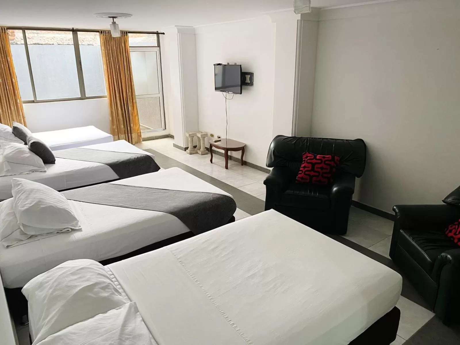 Bed in Gran Hotel Cali