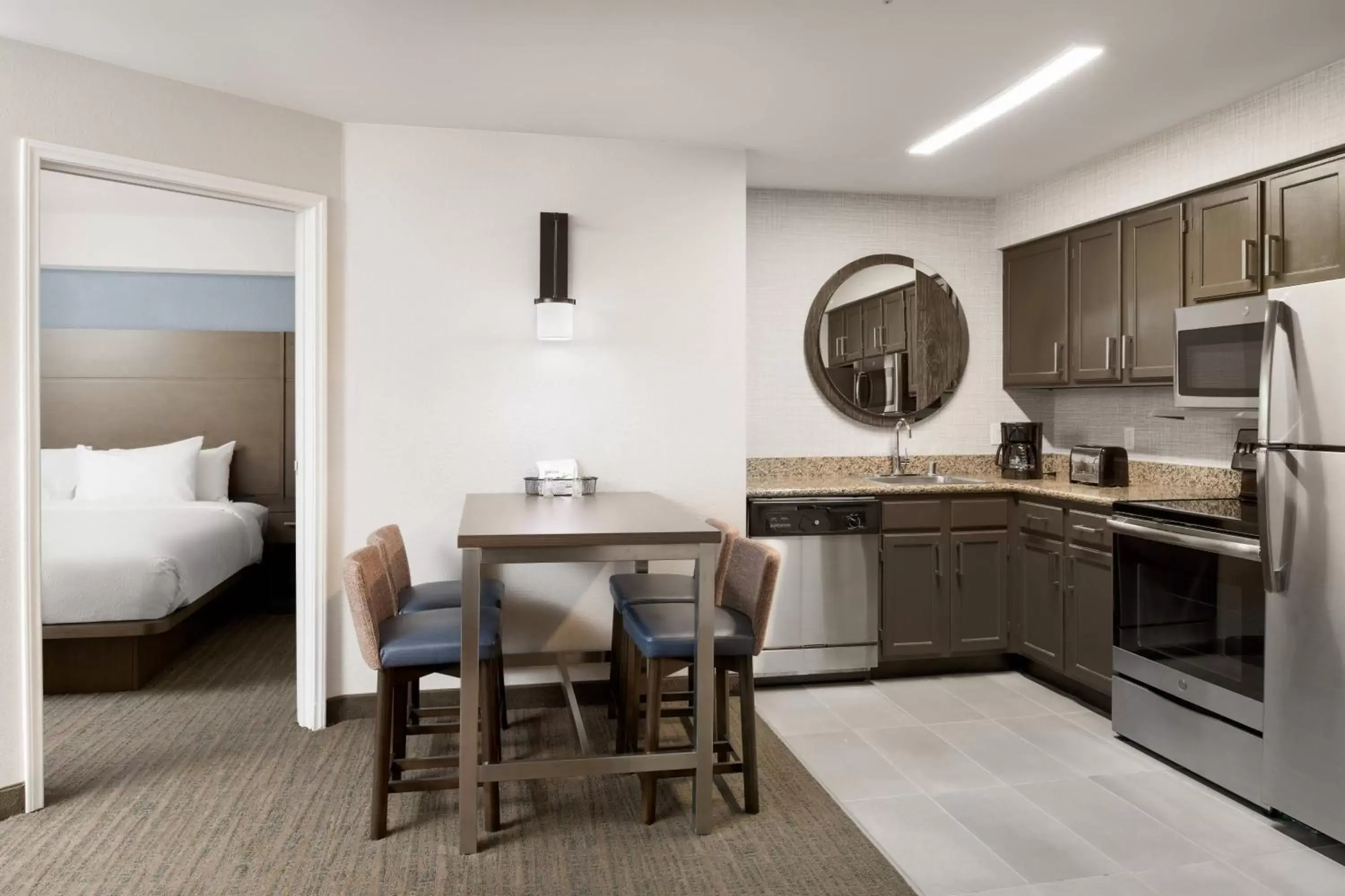 Bedroom, Kitchen/Kitchenette in Residence Inn Pleasanton