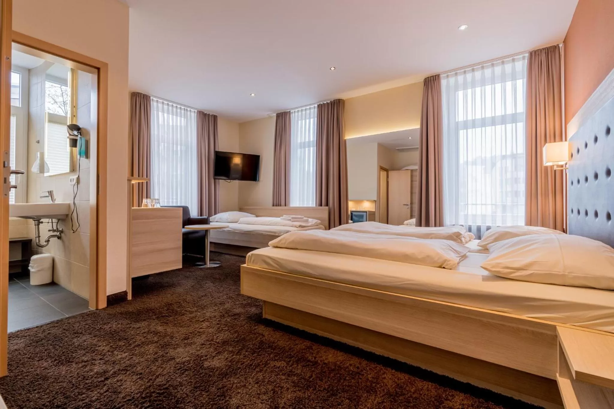 Photo of the whole room, Bed in Hotel Bacchus