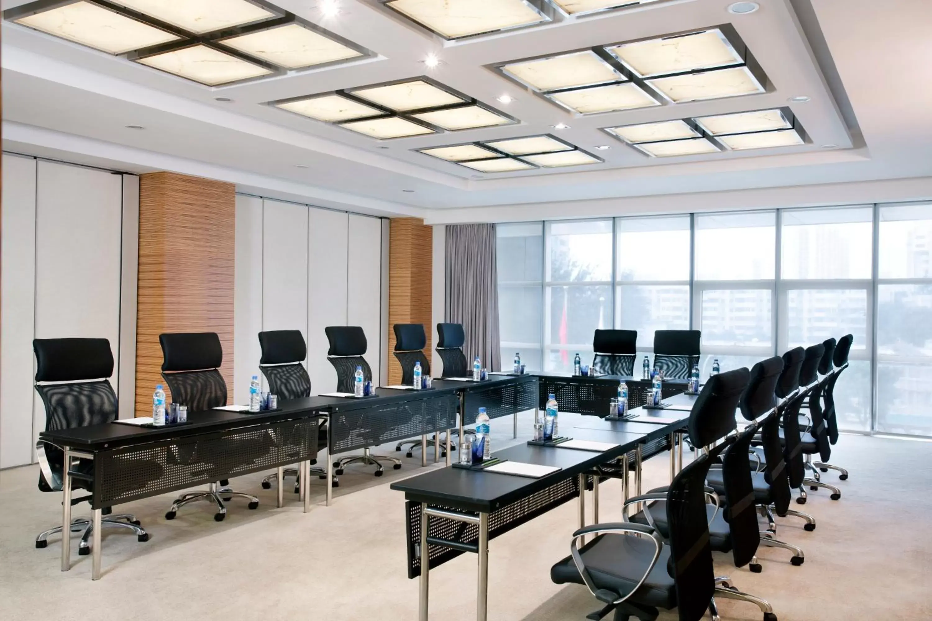 Meeting/conference room, Business Area/Conference Room in Holiday Inn Beijing Deshengmen, an IHG Hotel