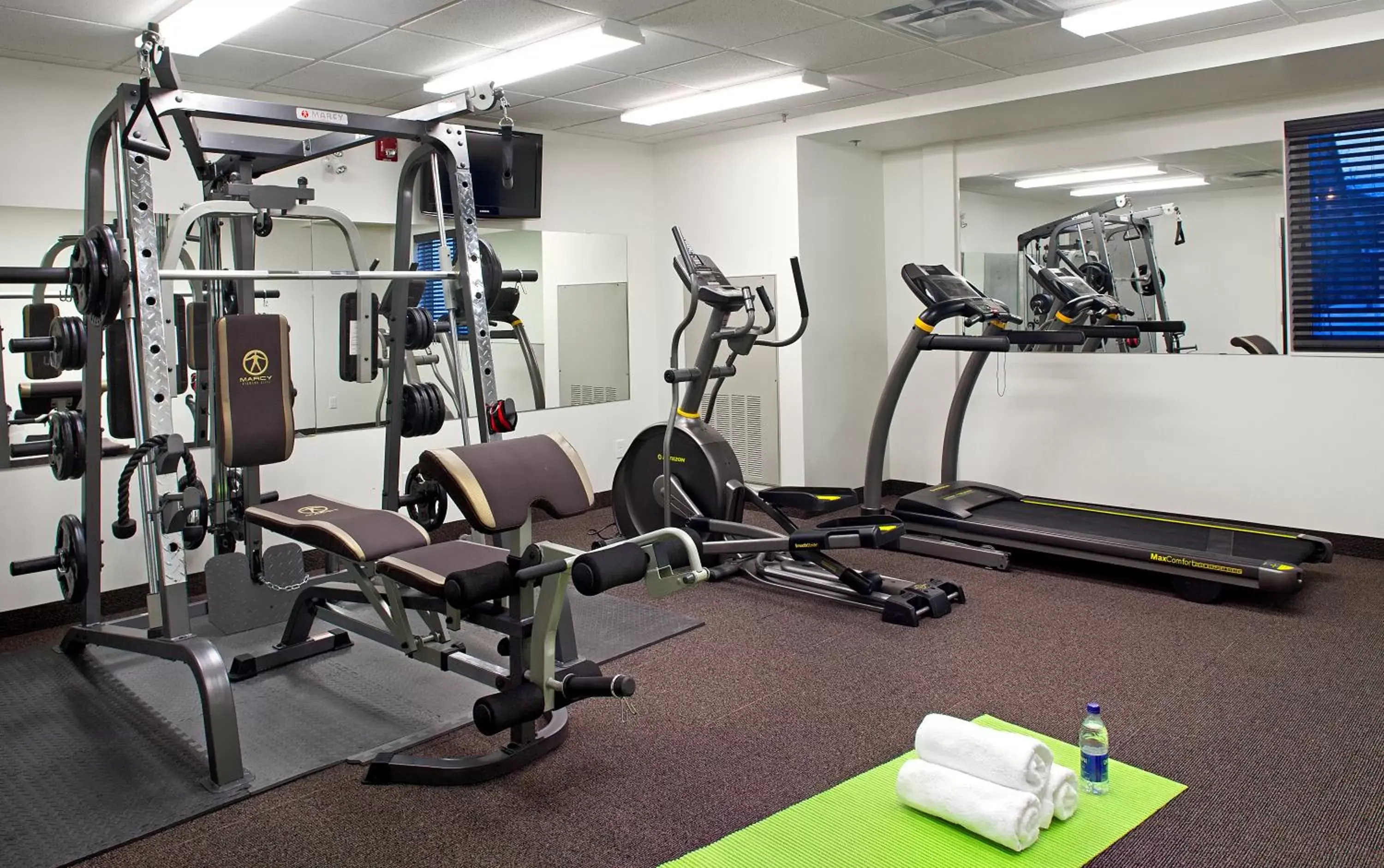 Fitness centre/facilities, Fitness Center/Facilities in Motel 6-Brandon, MB