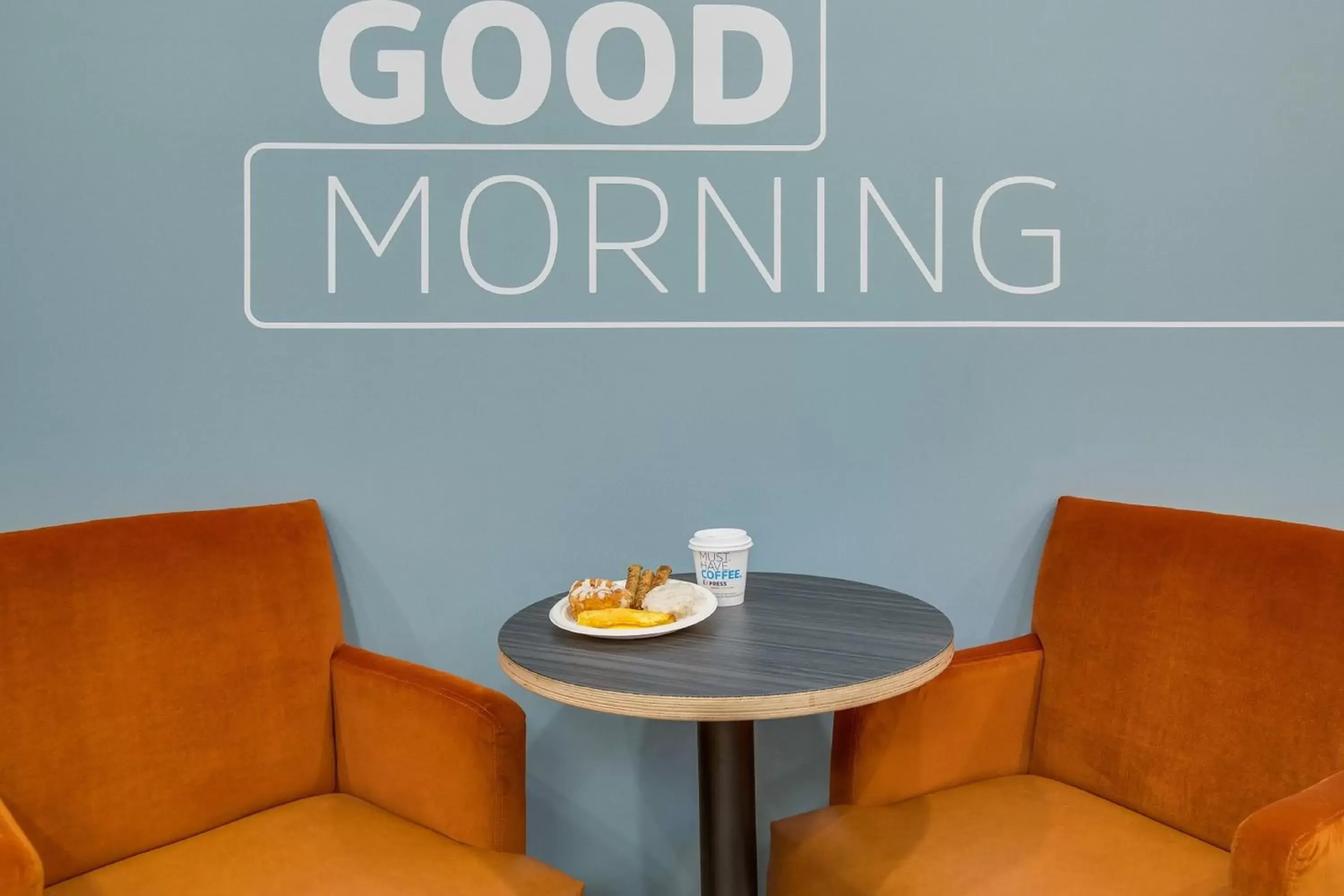 Breakfast, Seating Area in Holiday Inn Express & Suites Custer-Mt Rushmore