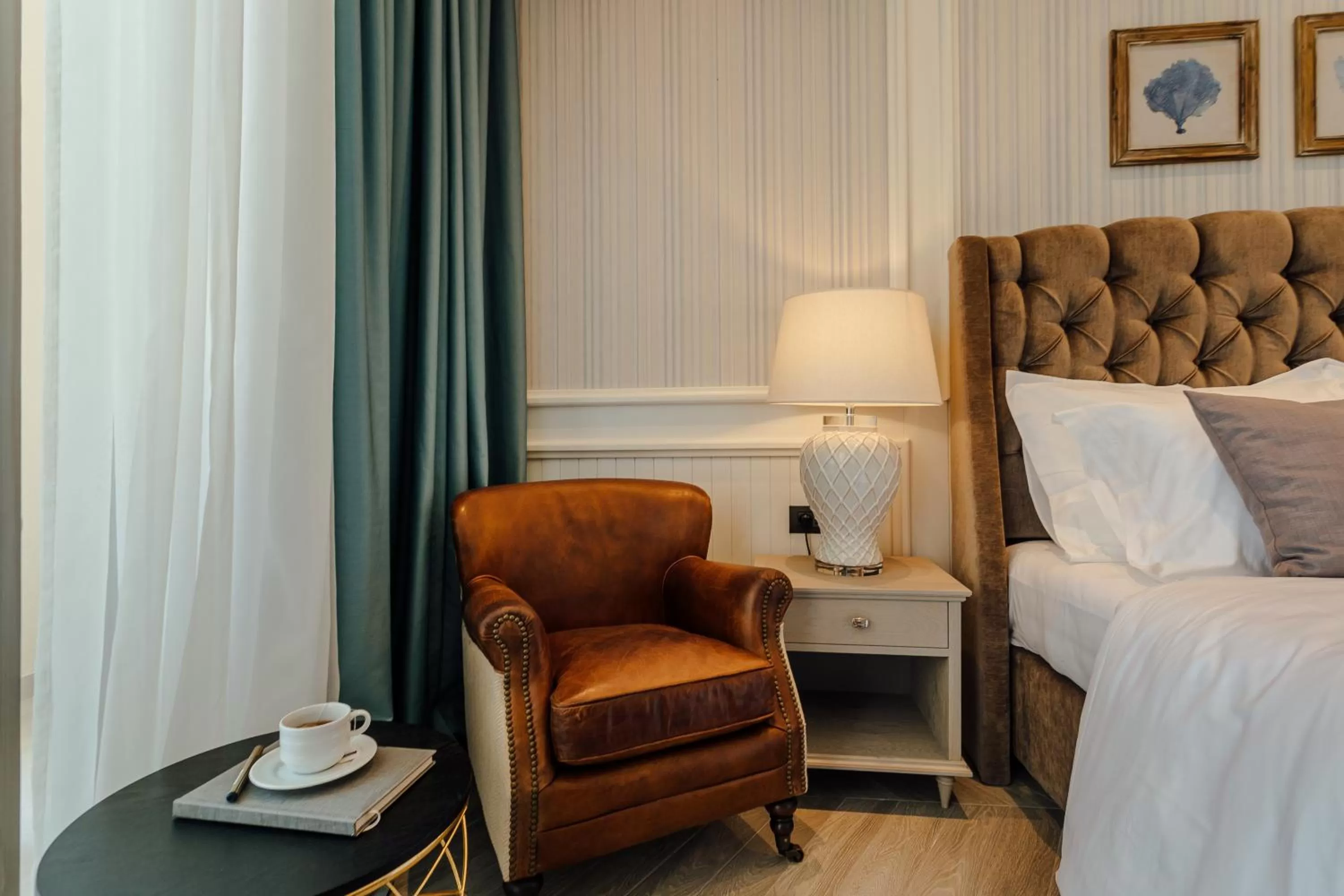 Seating area, Bed in Boutique Hotel Casa del Mare - Vizura