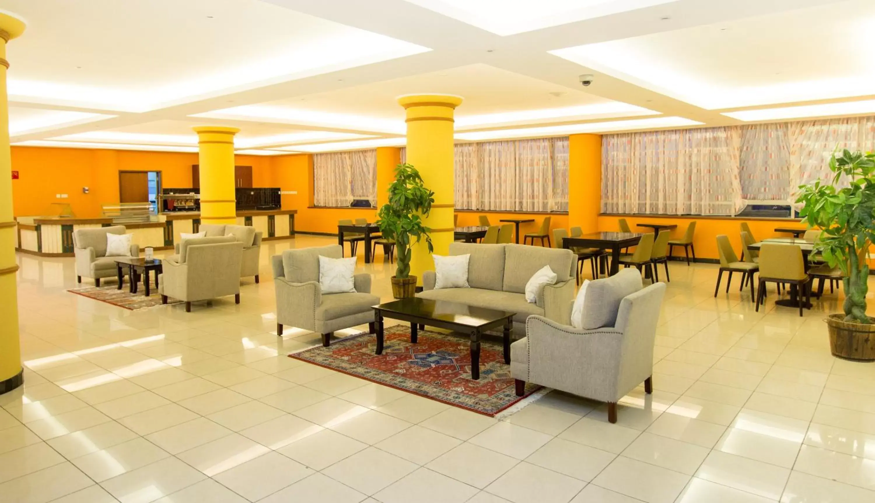 Lobby or reception, Restaurant/Places to Eat in The Panari Hotel