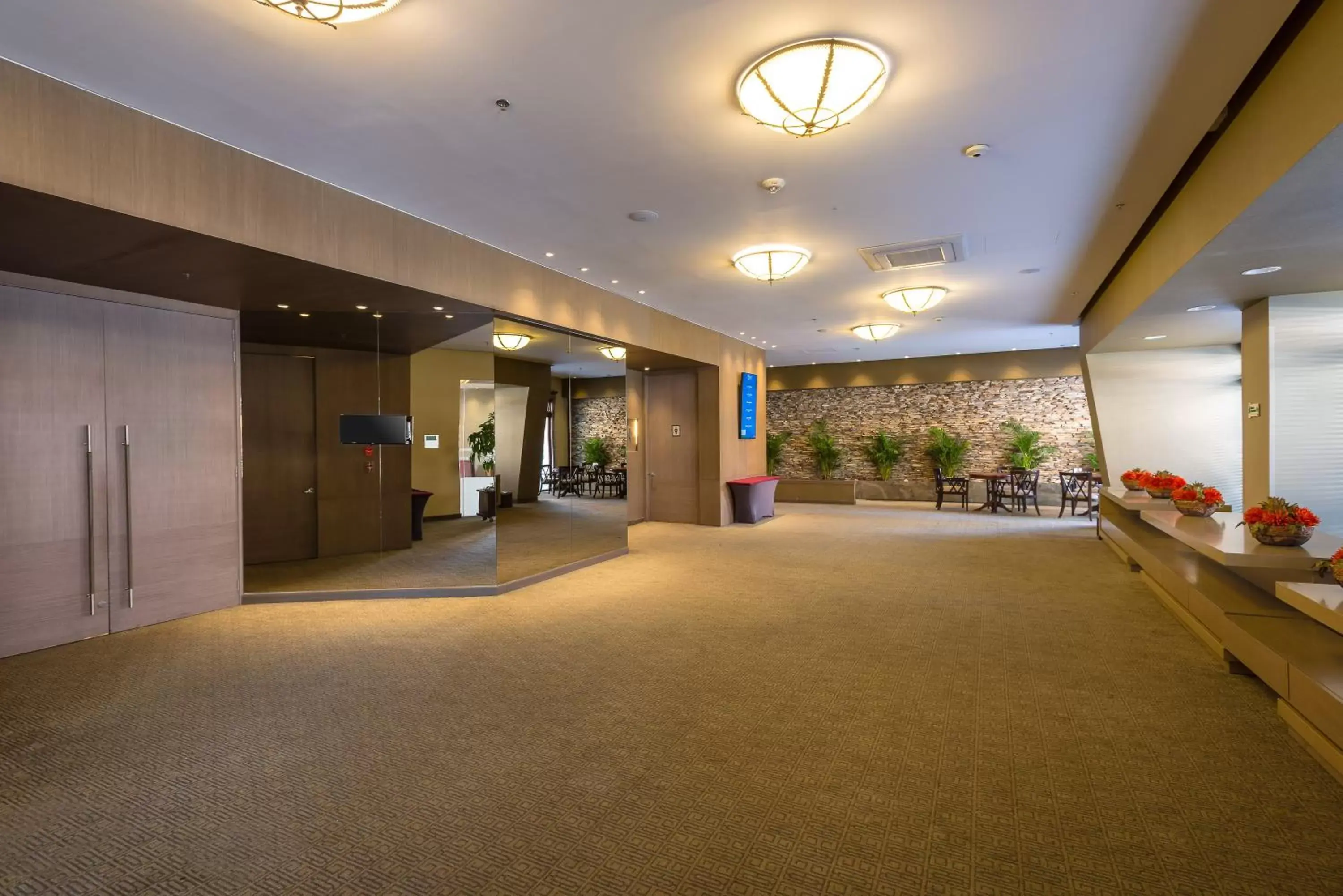 Business facilities, Lobby/Reception in Casa Dann Carlton Hotel & SPA