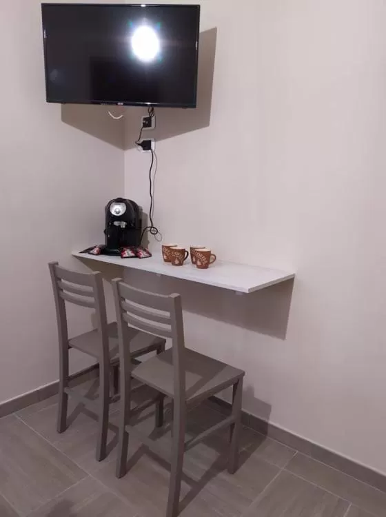 TV/Entertainment Center in Caesar's B&B