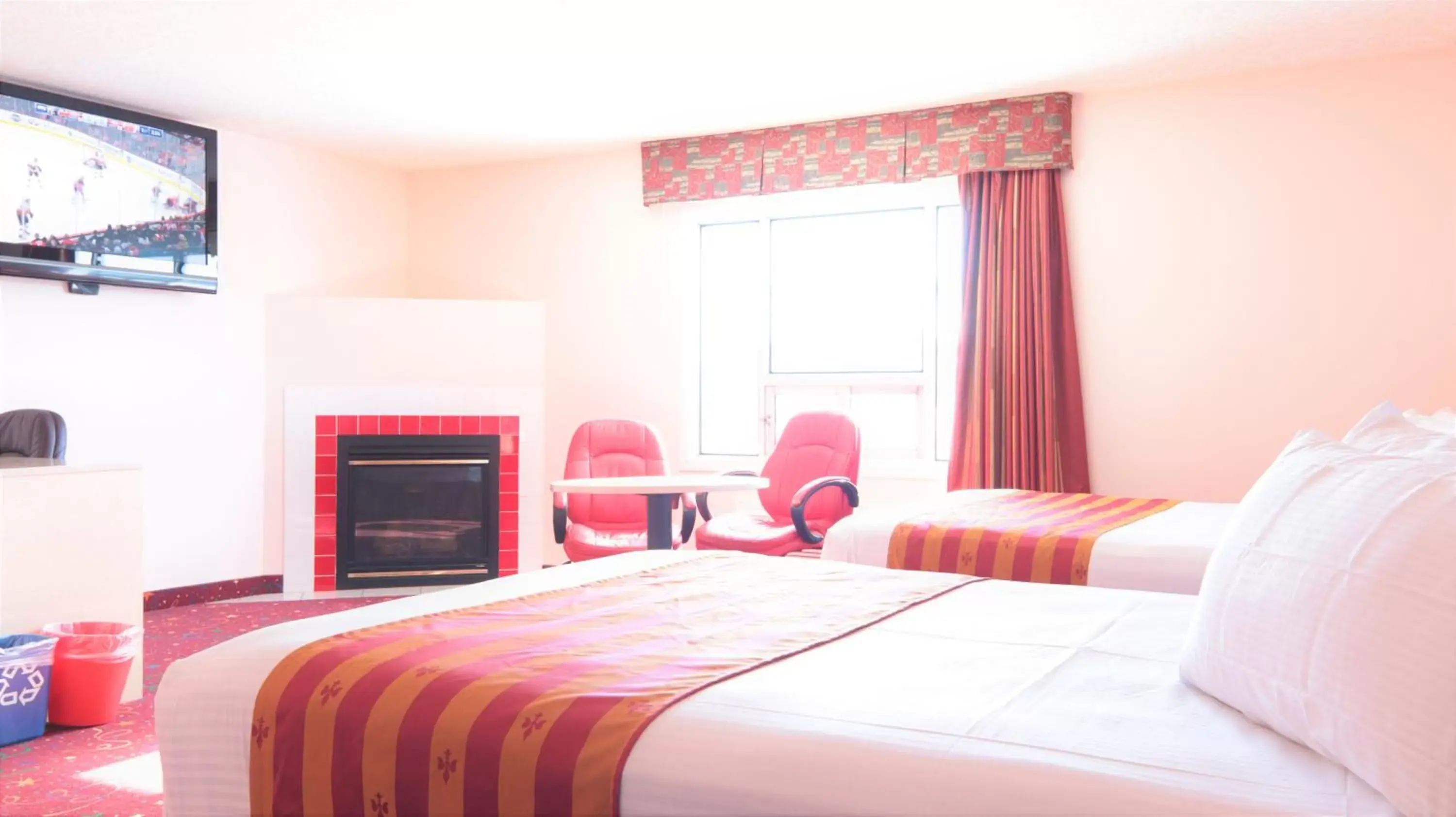 Bed in Crystal Star Inn Edmonton Airport with free shuttle to and from Airport