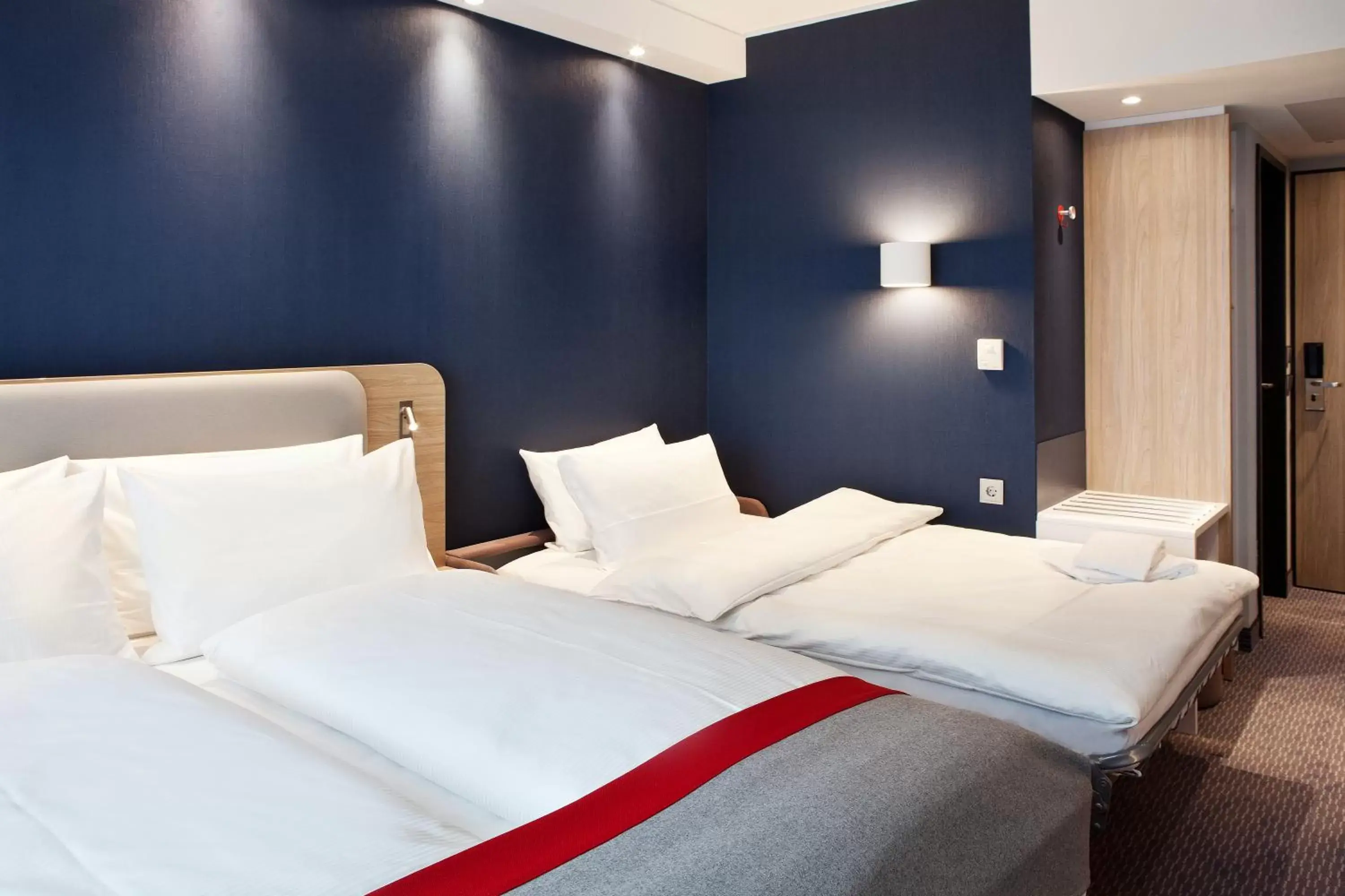 Bed in Holiday Inn Express - Offenburg, an IHG Hotel